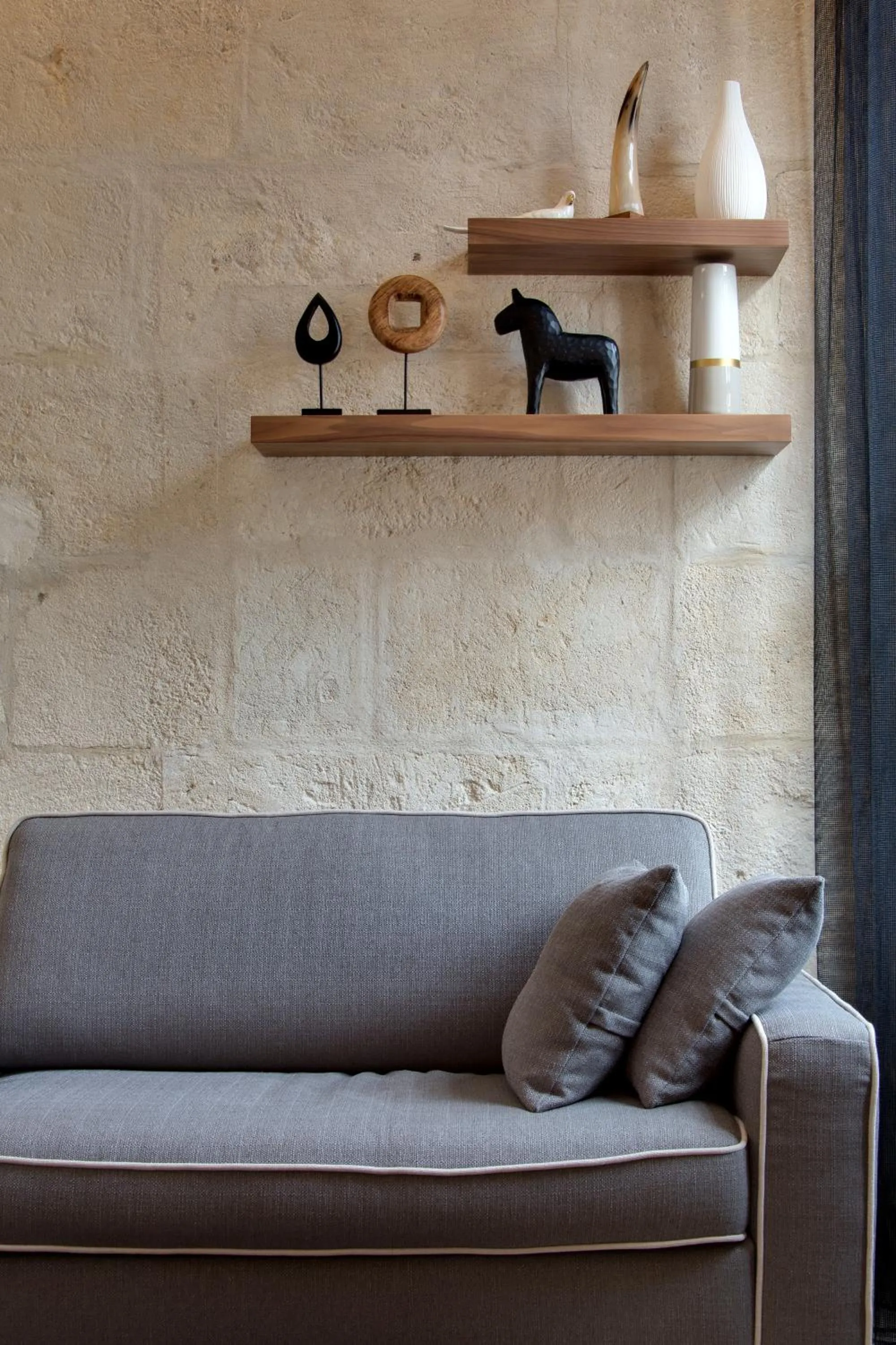 Decorative detail in Boutique Hôtel des Remparts & Spa