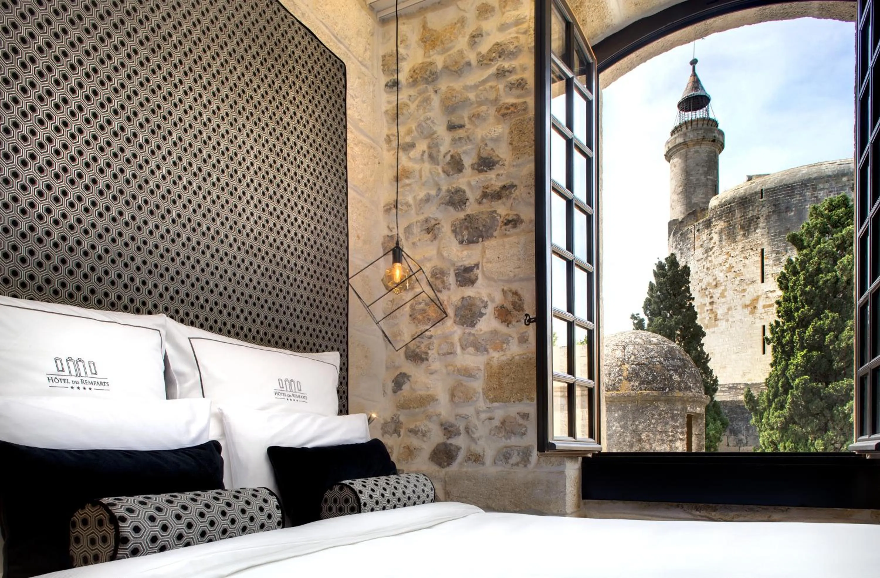Photo of the whole room, Bed in Boutique Hôtel des Remparts & Spa