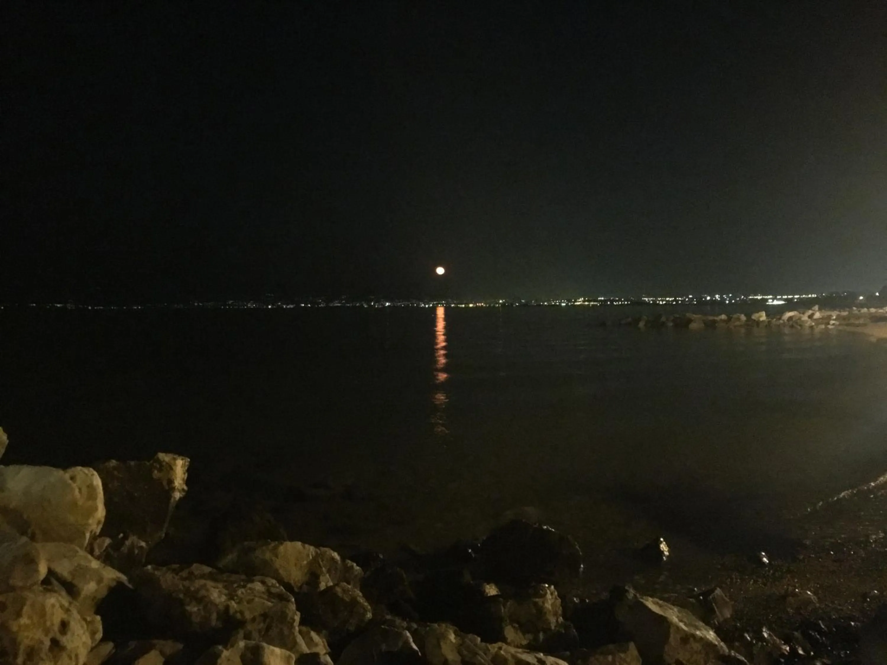 Natural landscape in Chris Studios & Apartments