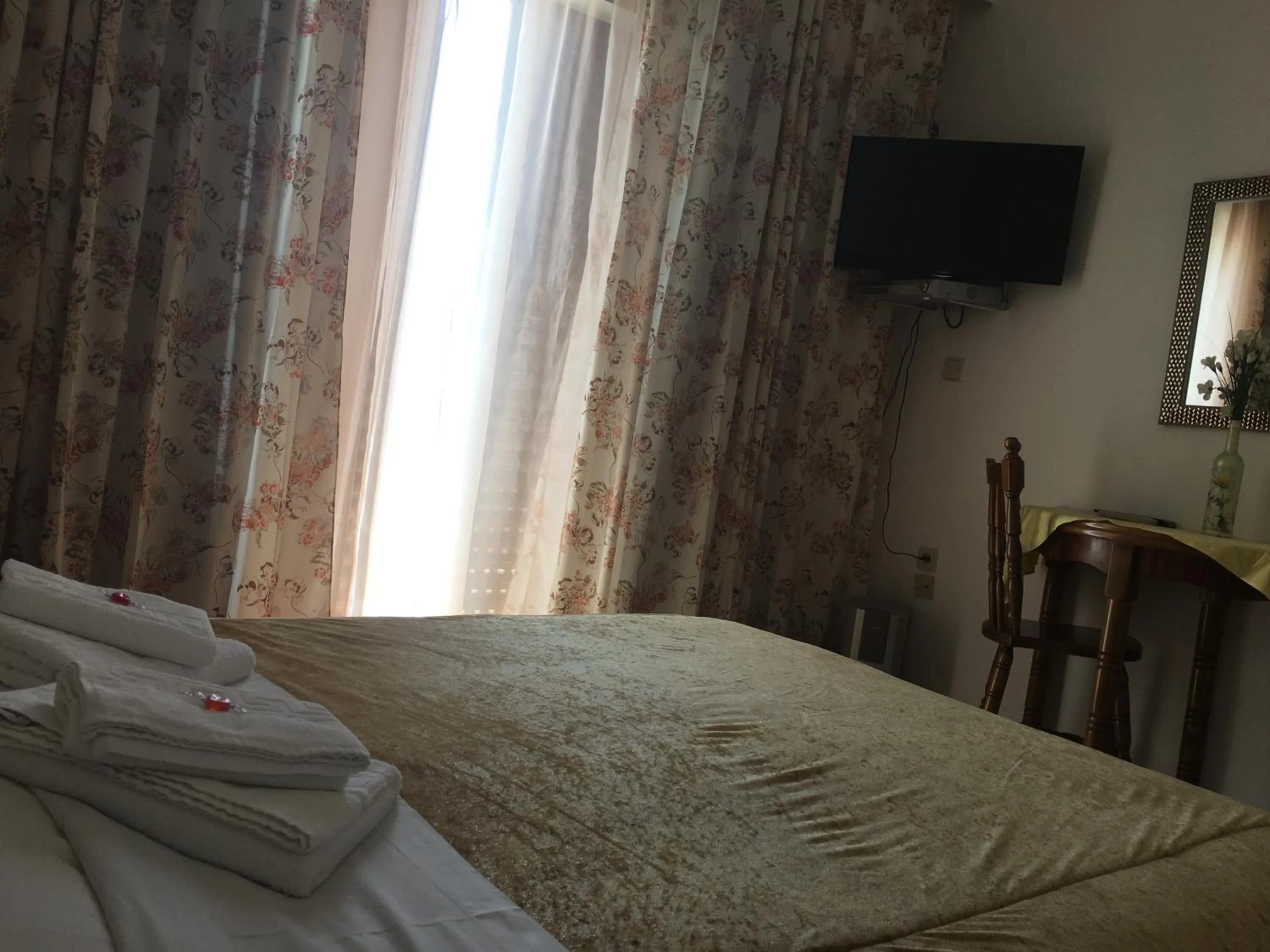 Bedroom, Bed in Chris Studios & Apartments