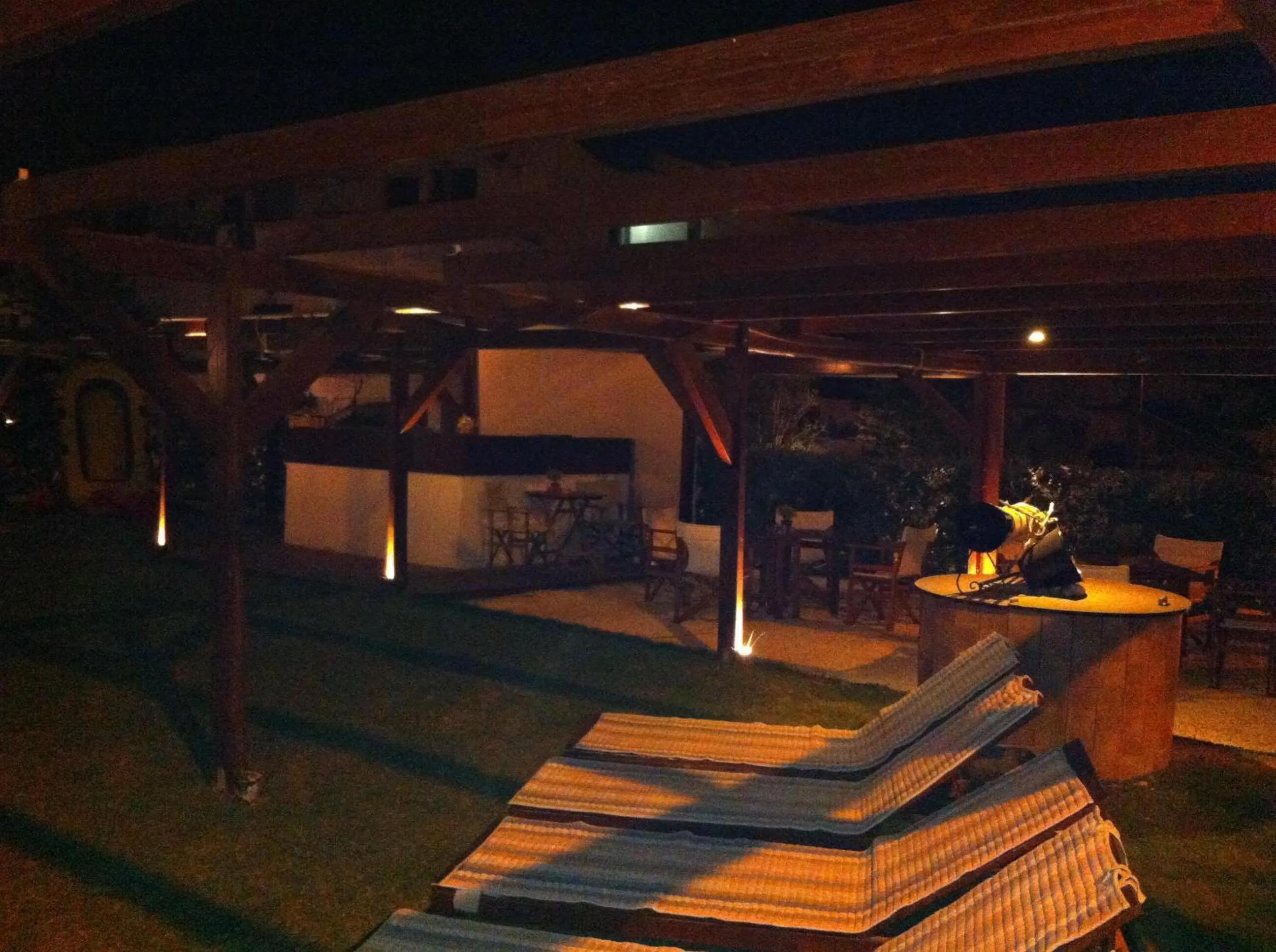 Garden in Chris Studios & Apartments