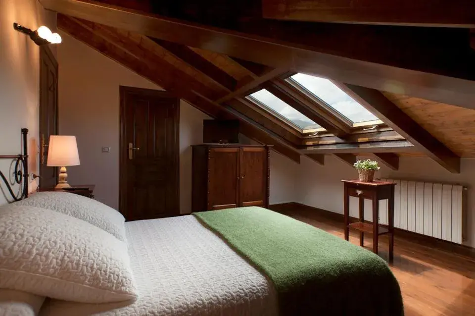 Double or Twin Room in Hotel Villa Miramar Double or Twin Room in Hotel Villa Miramar