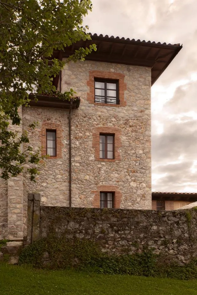Facade/entrance in Hotel Villa Miramar