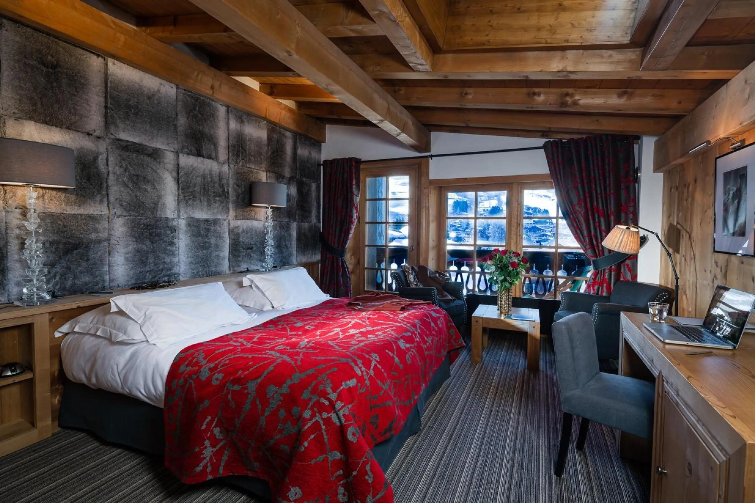 Day, Bed in Fer à Cheval