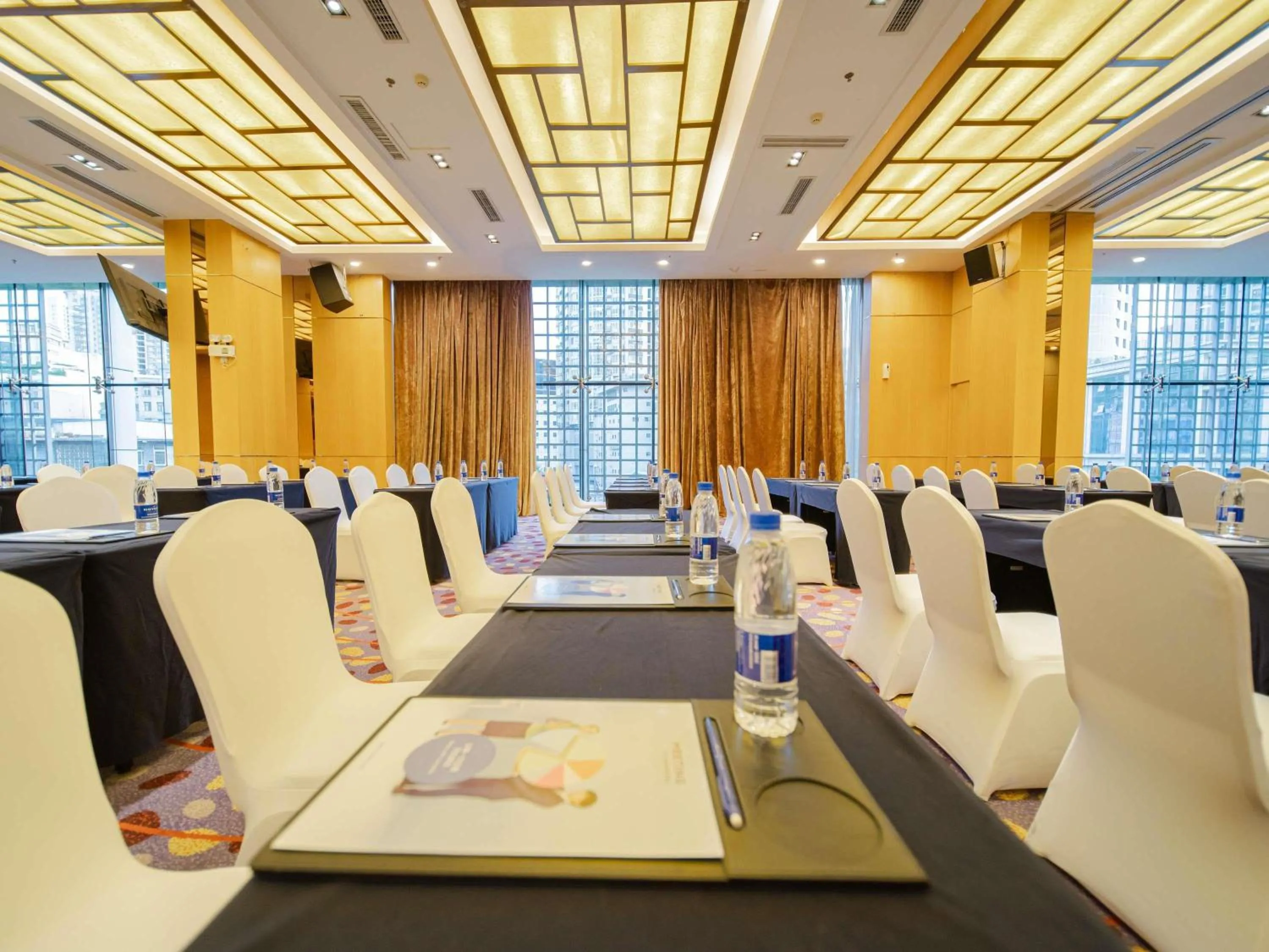 Meeting/conference room in Novotel Guiyang Downtown