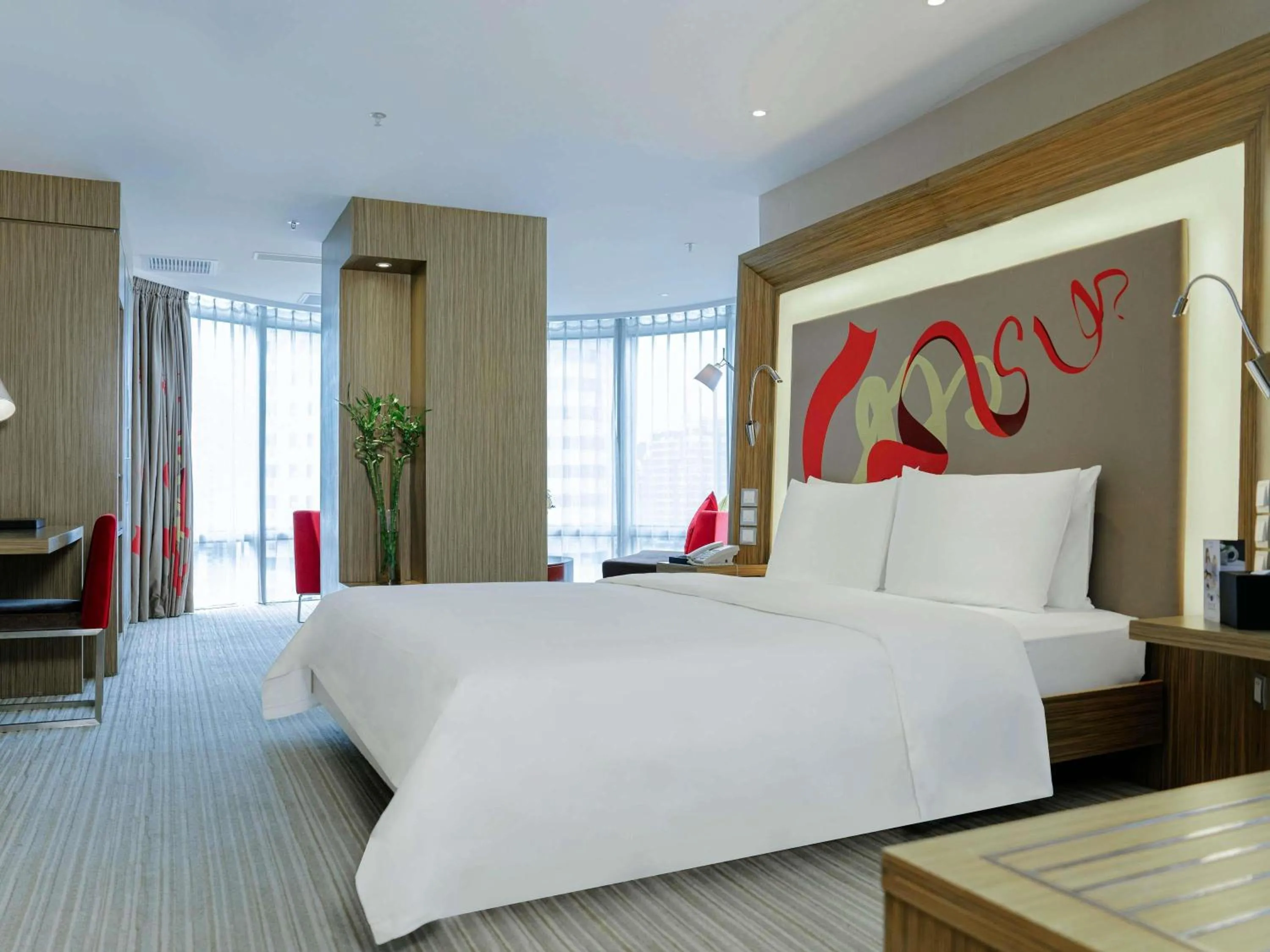 Bedroom, Bed in Novotel Guiyang Downtown