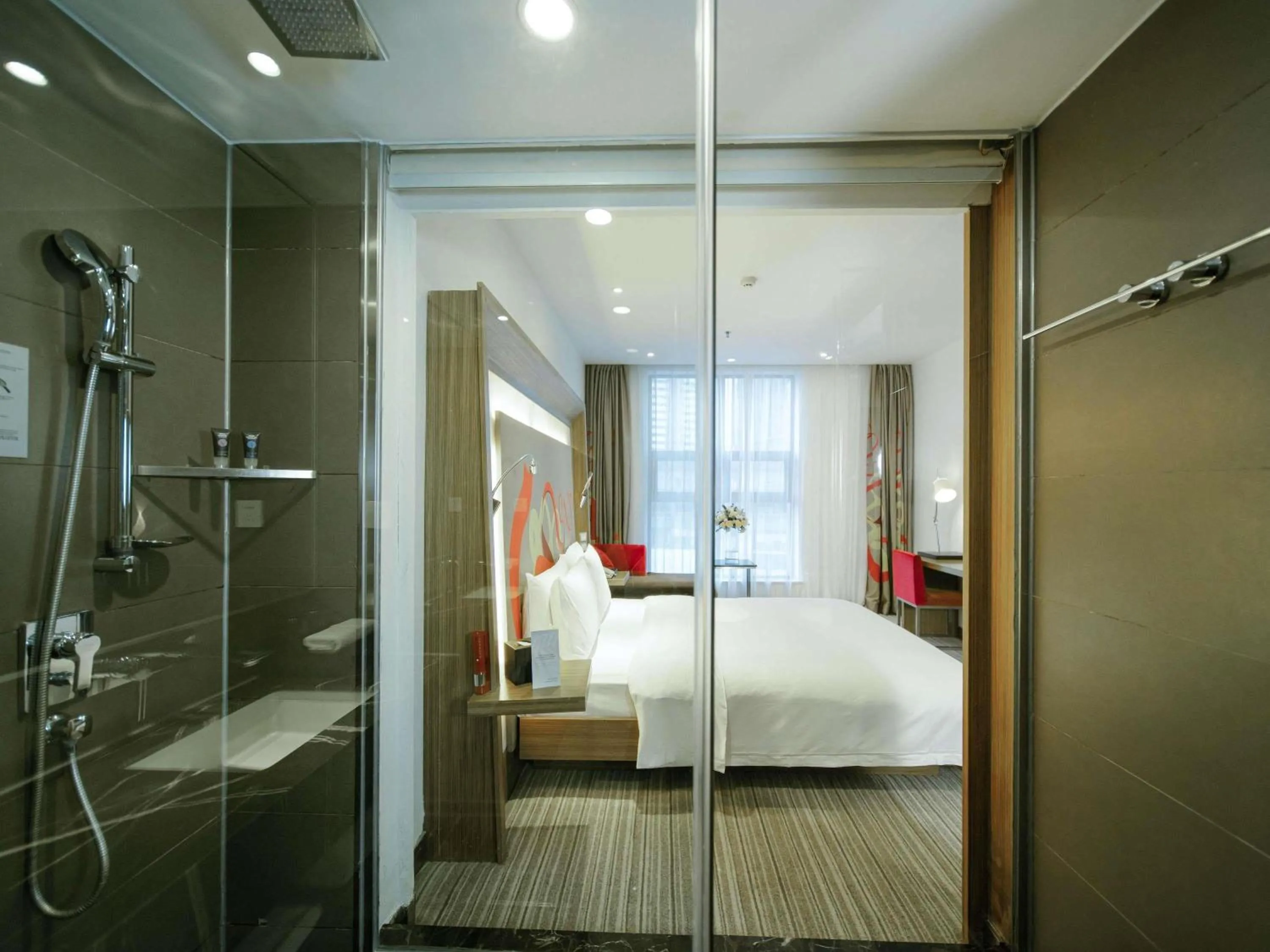 Bedroom, Bed in Novotel Guiyang Downtown