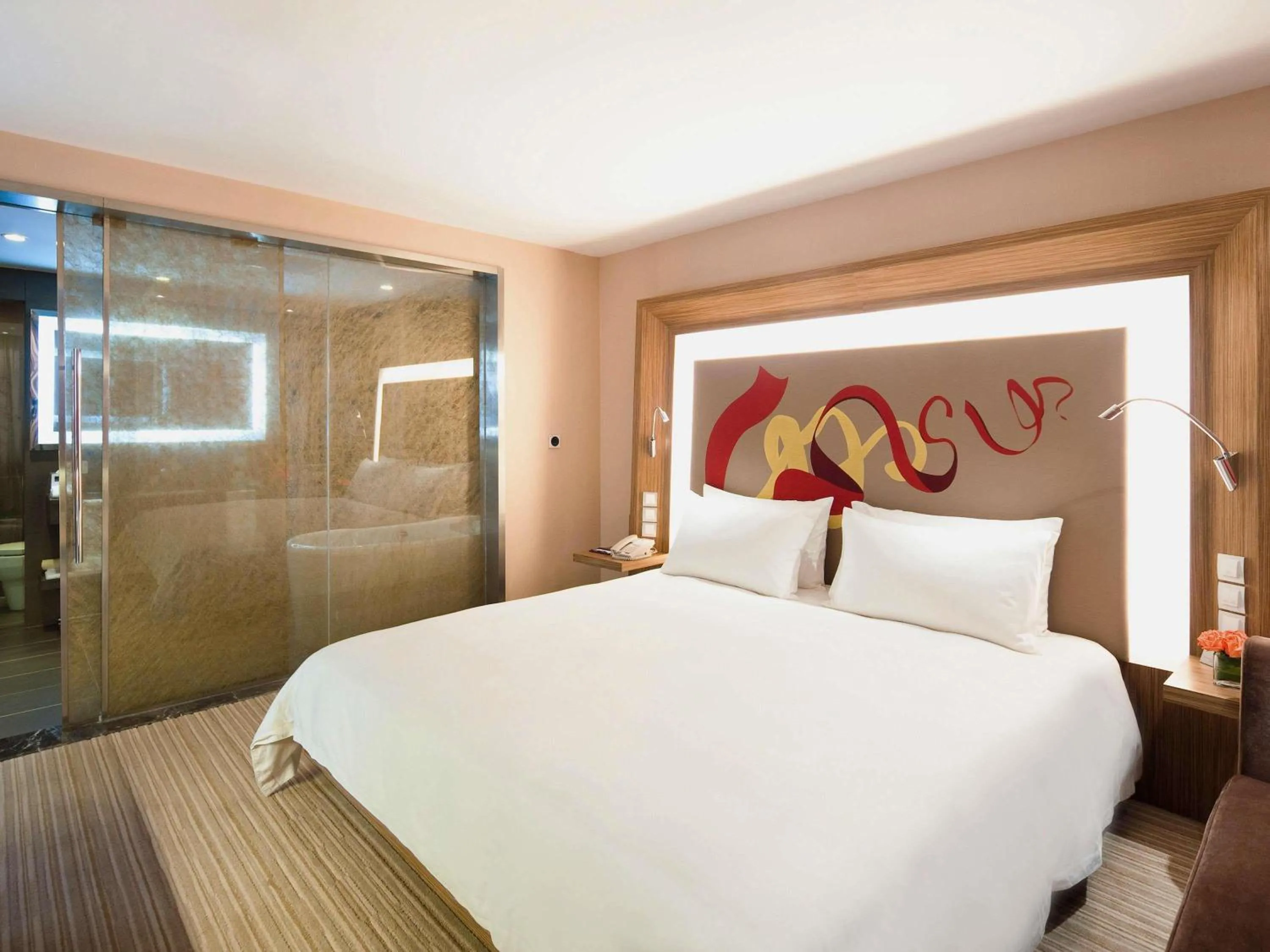 Bedroom, Bed in Novotel Guiyang Downtown