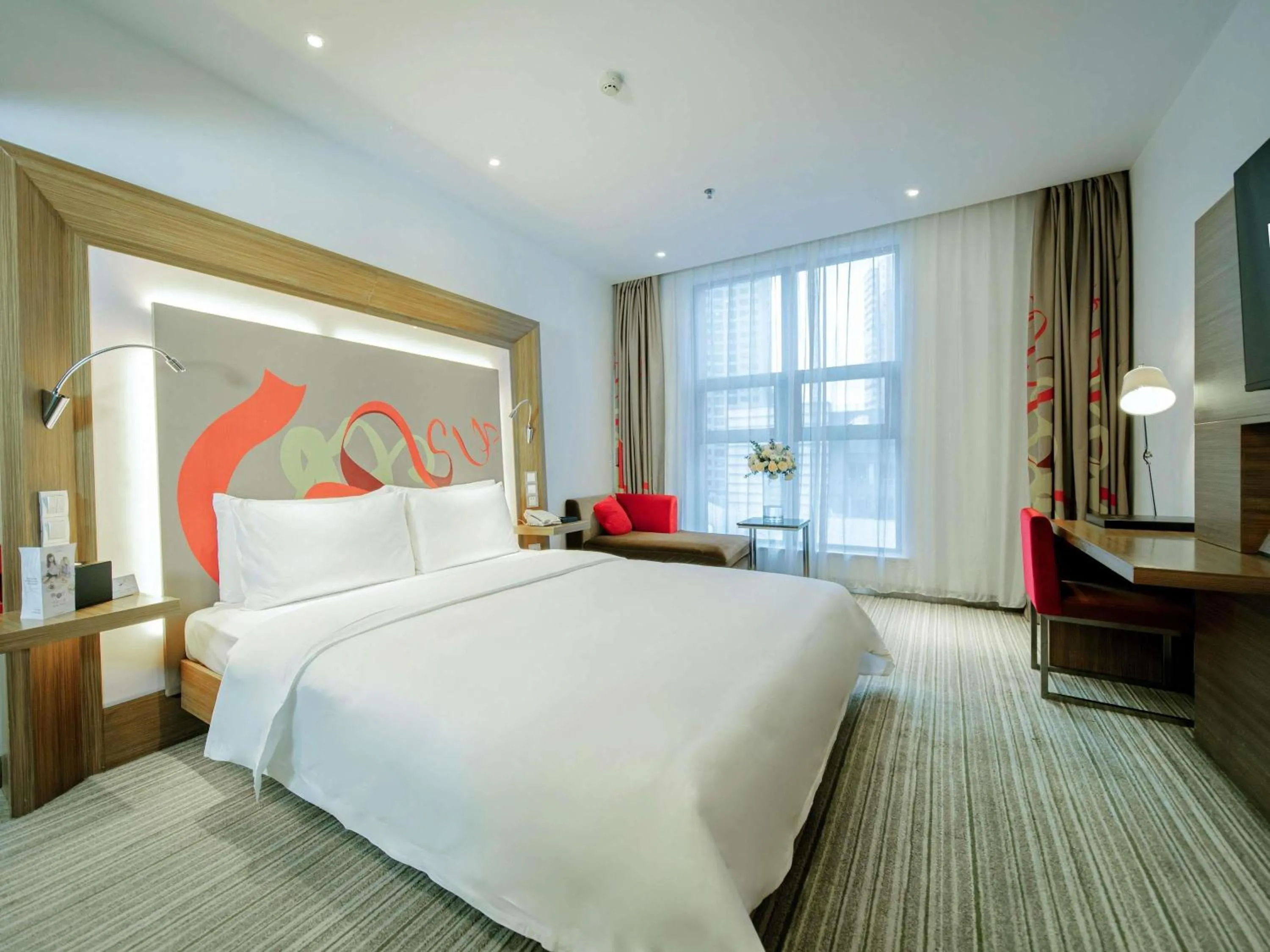Bedroom, Bed in Novotel Guiyang Downtown
