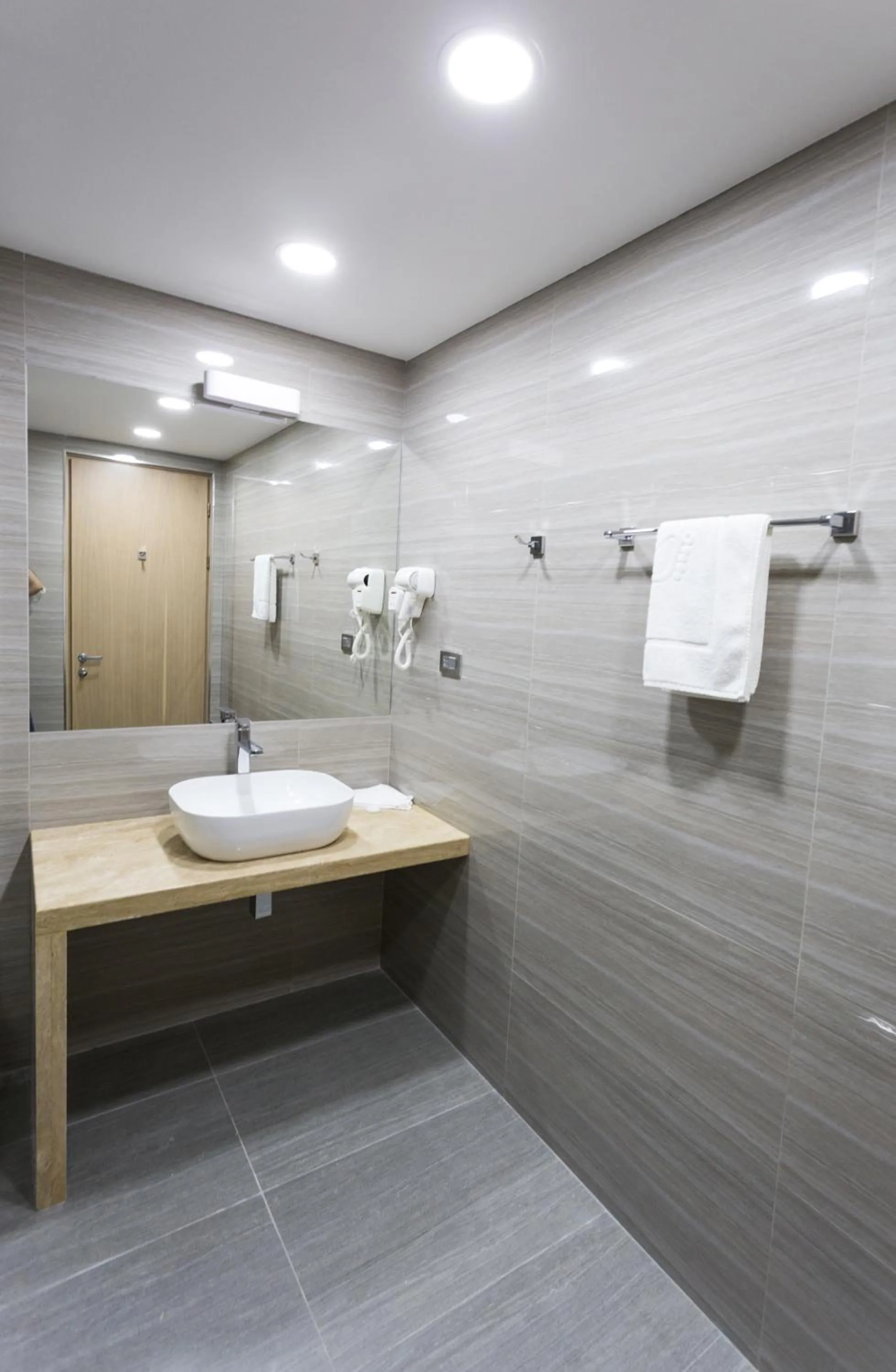 Bathroom in President Hotel by Hrazdan Hotel CJSC