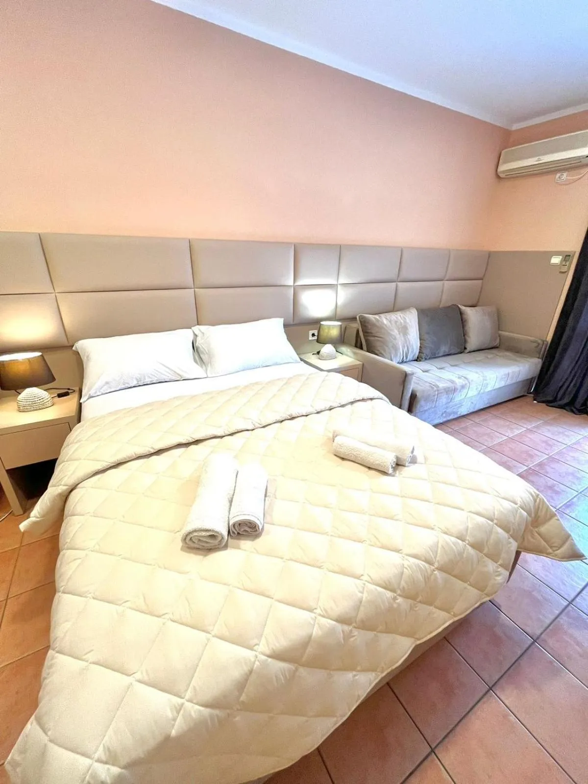 Bed in Apartments Sofija