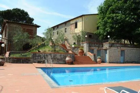 Property building in I Sette Borghi