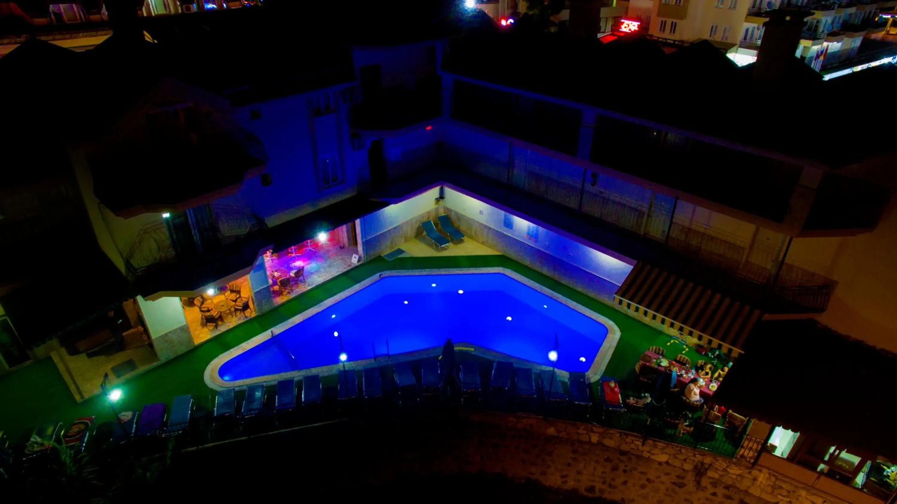 Night in Ozlem 2 Apart Hotel