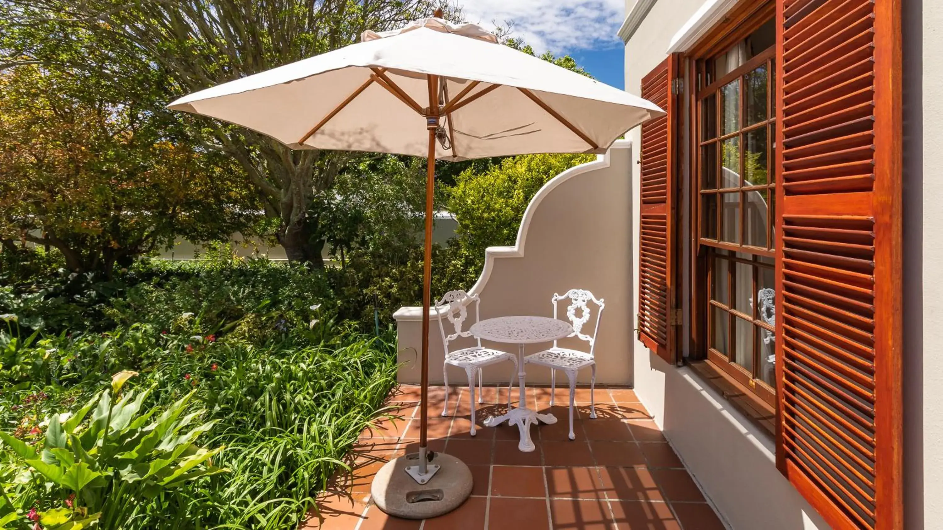 Double Room with Garden View in Glen Avon Lodge Boutique Hotel Double Room with Garden View in Glen Avon Lodge Boutique Hotel