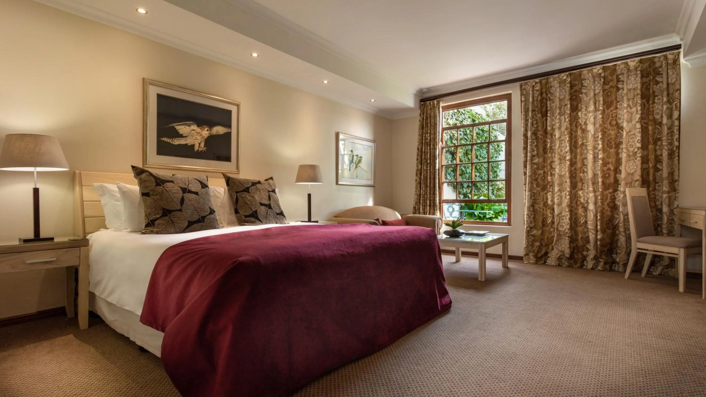 Photo of the whole room, Bed in Glen Avon Lodge Boutique Hotel