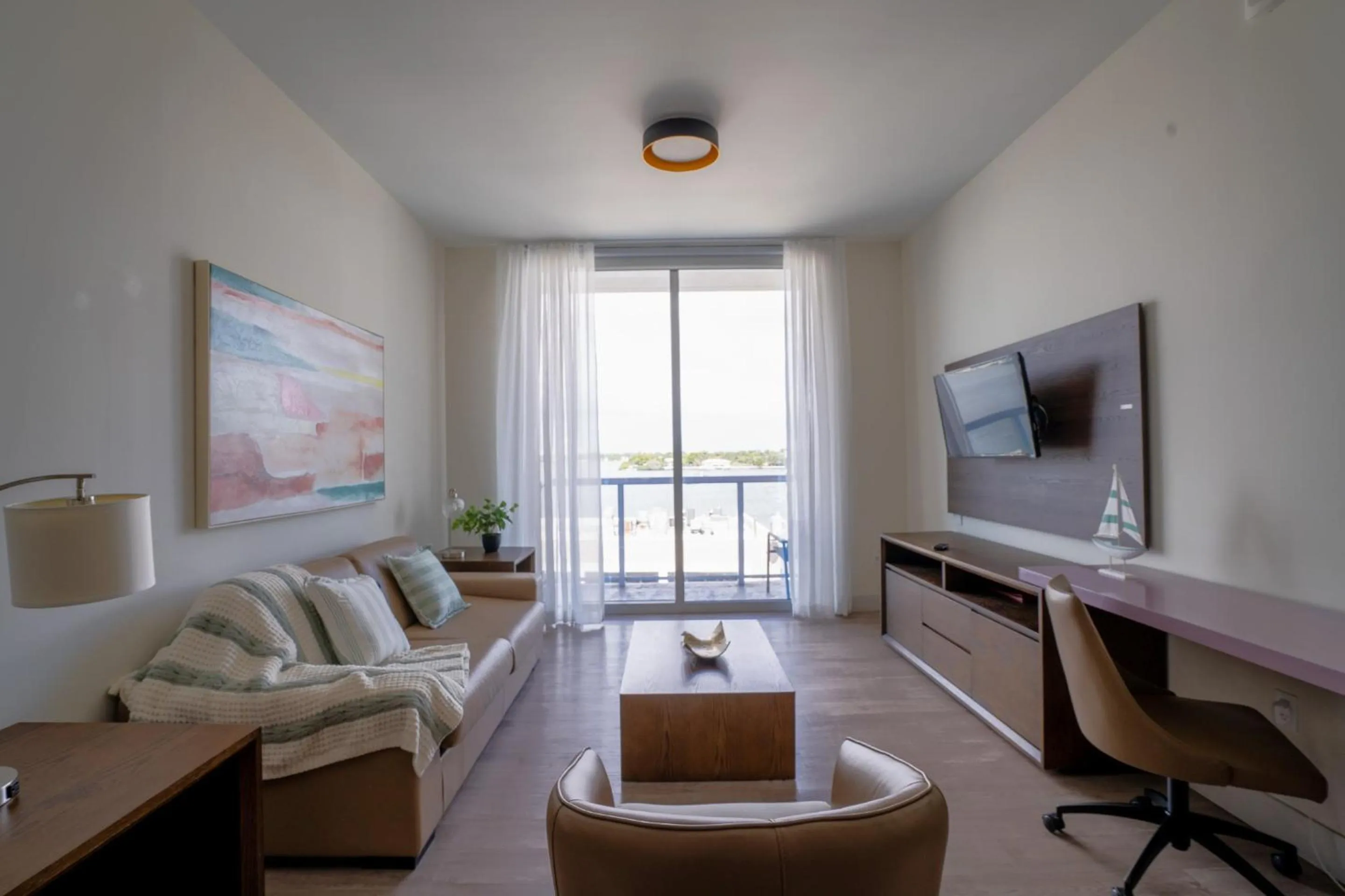 TV and multimedia in Global Rent Apart - Costa Hollywood