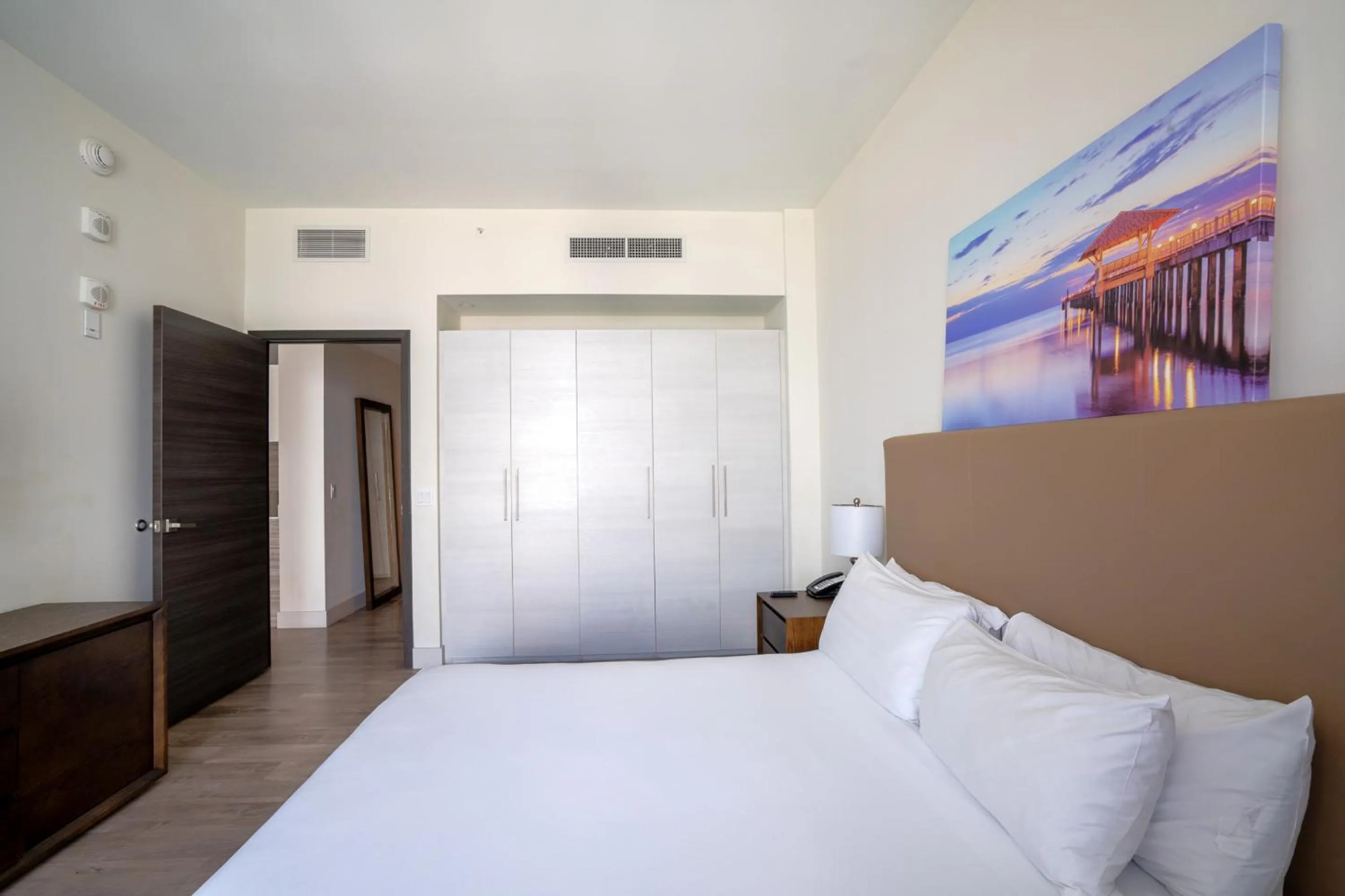 Bed in Global Rent Apart - Costa Hollywood