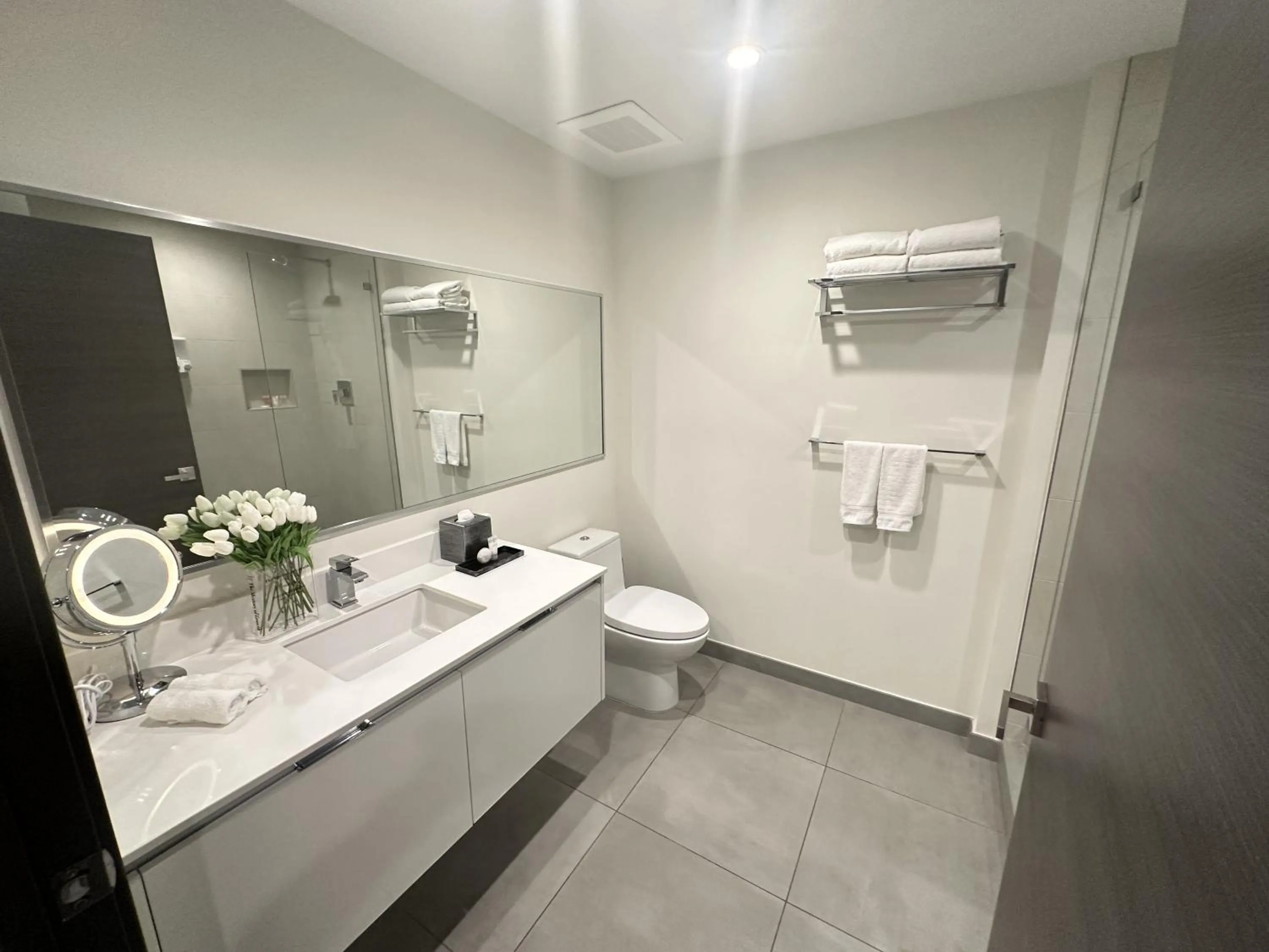 Bathroom in Global Rent Apart - Costa Hollywood