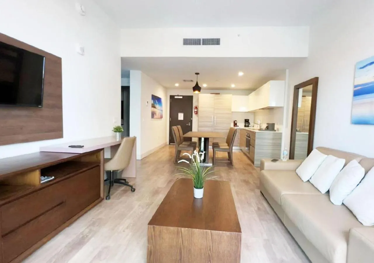 TV and multimedia in Global Rent Apart - Costa Hollywood