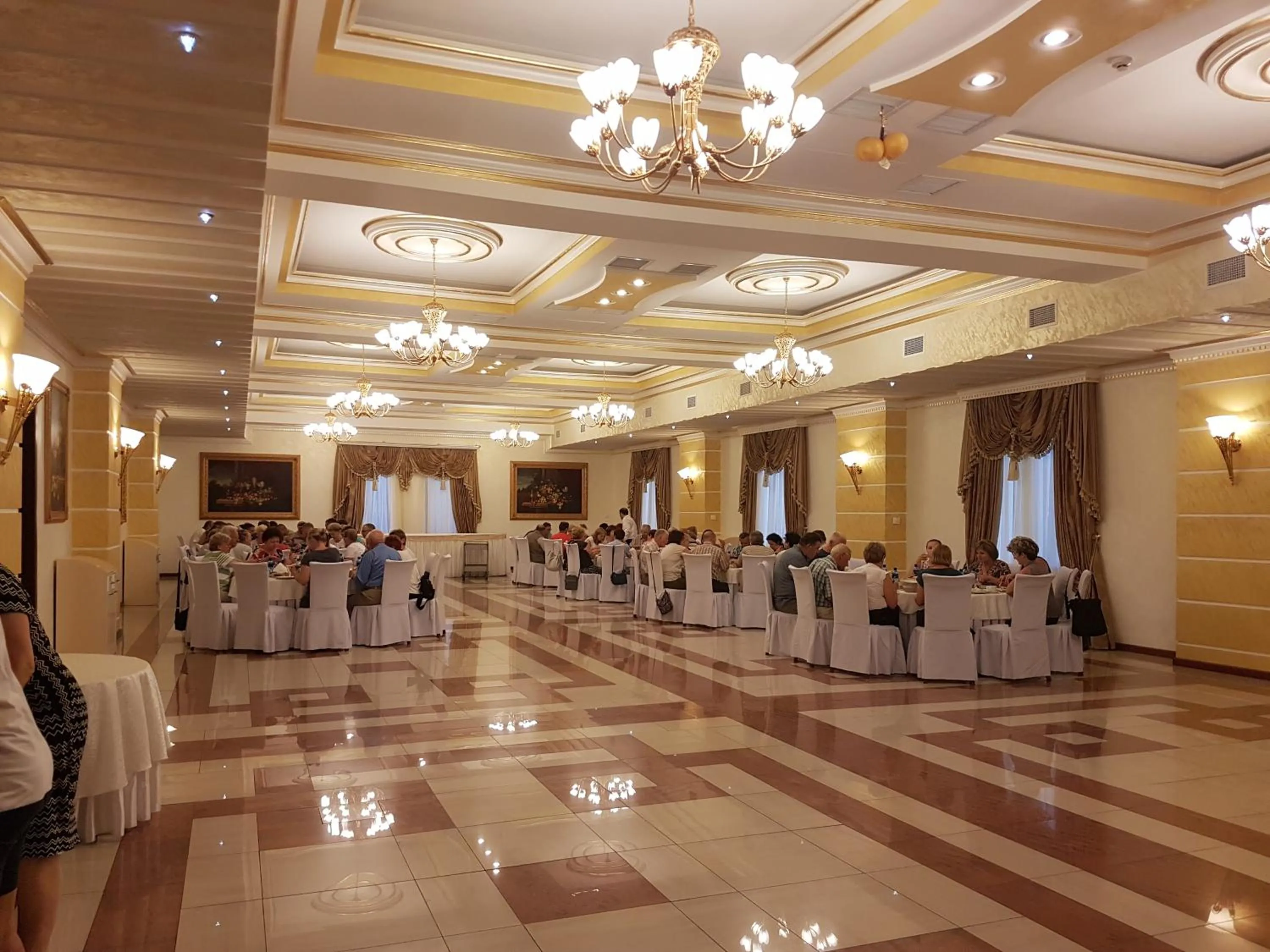 Meals in Armenian Royal Palace