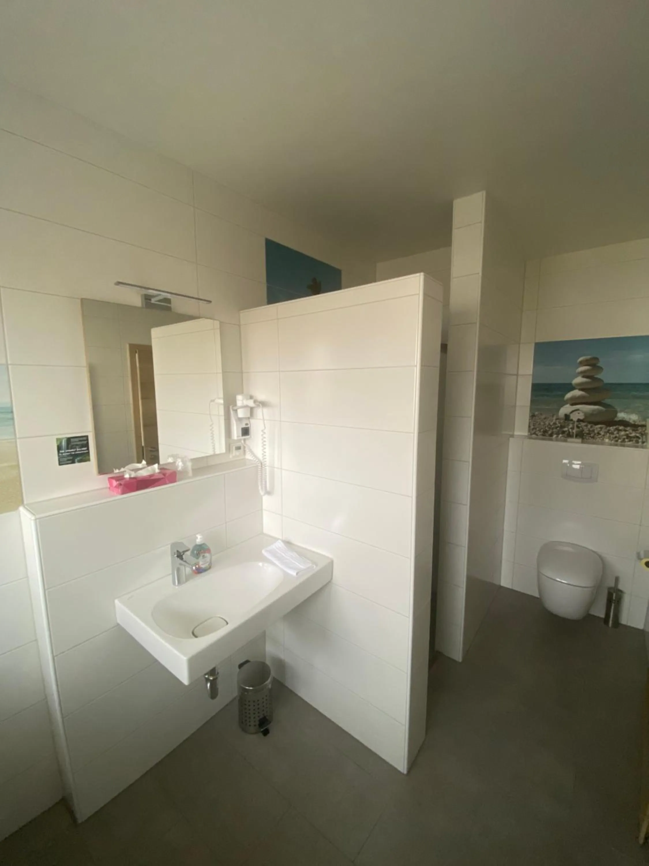 Bathroom in Atrium Garni