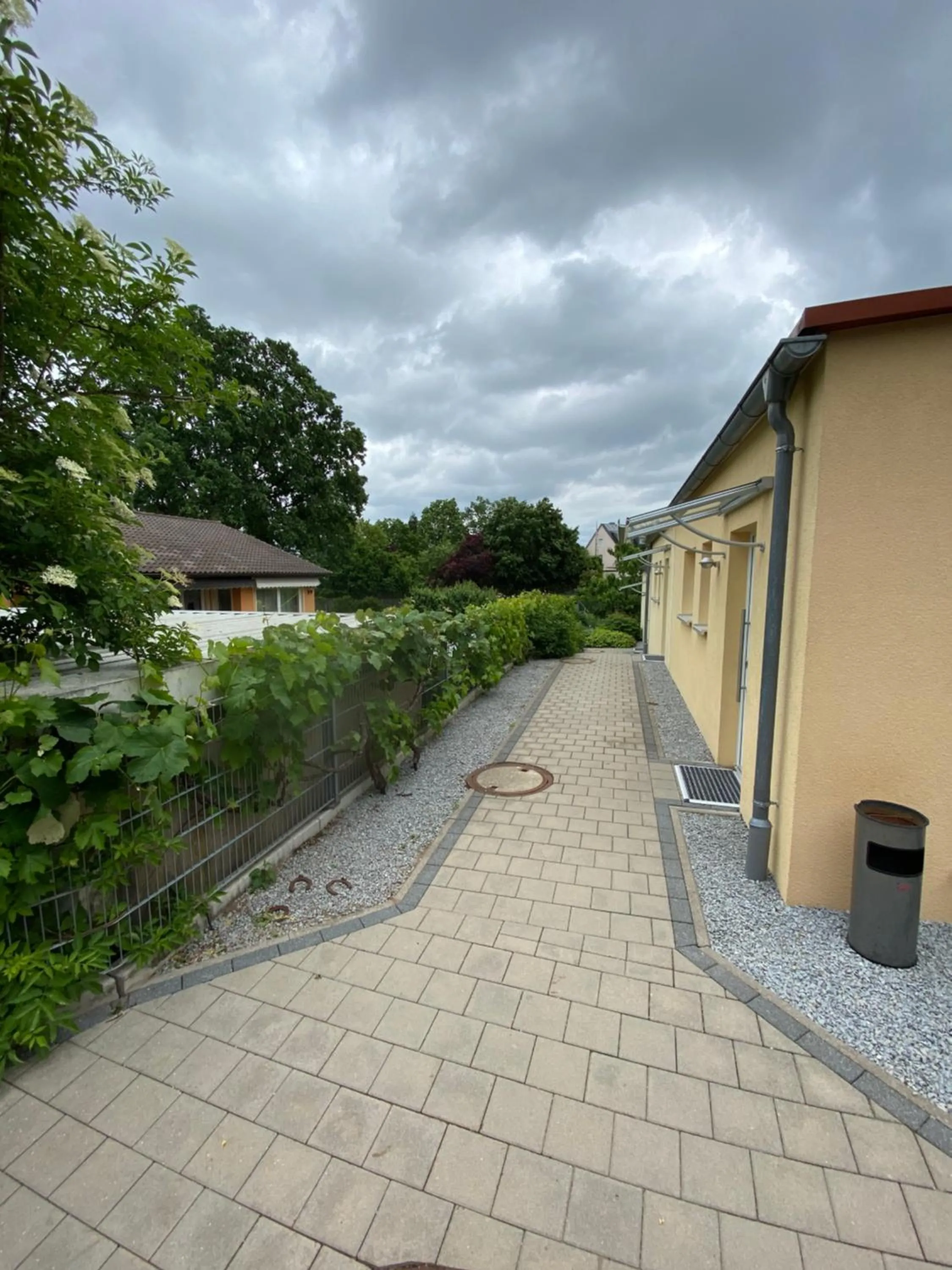 Property building in Atrium Garni