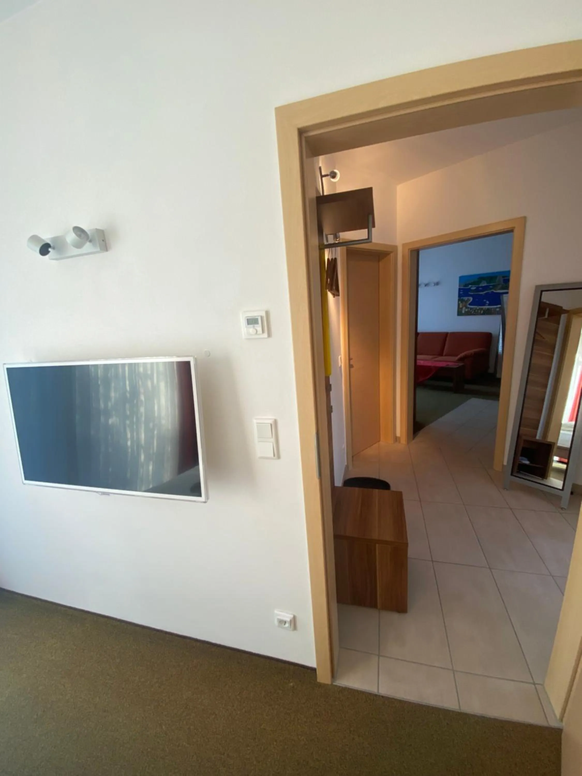 Photo of the whole room, Bed in Atrium Garni