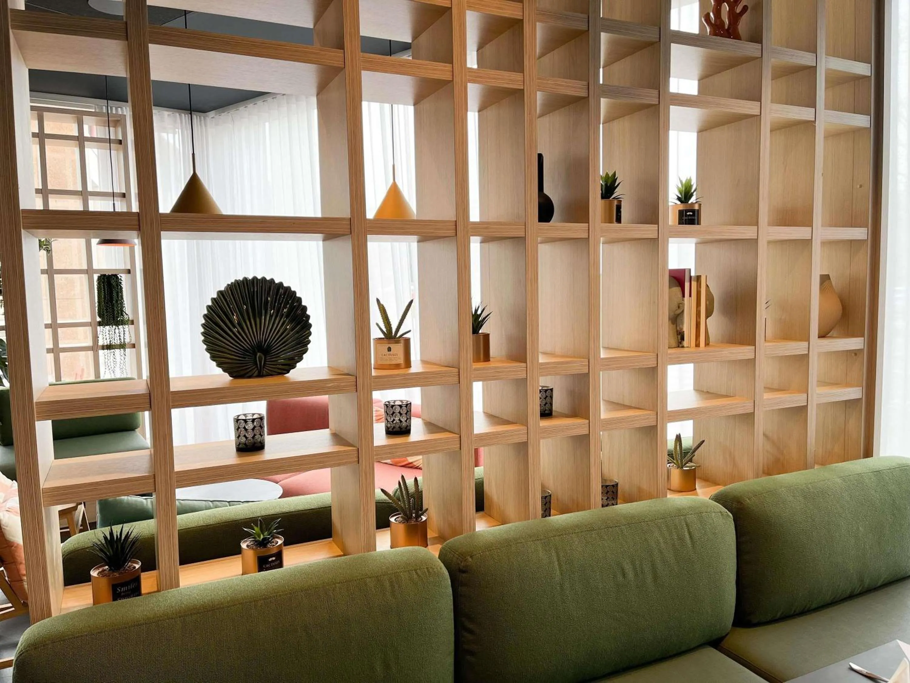 Restaurant/places to eat in ibis Martigues Centre