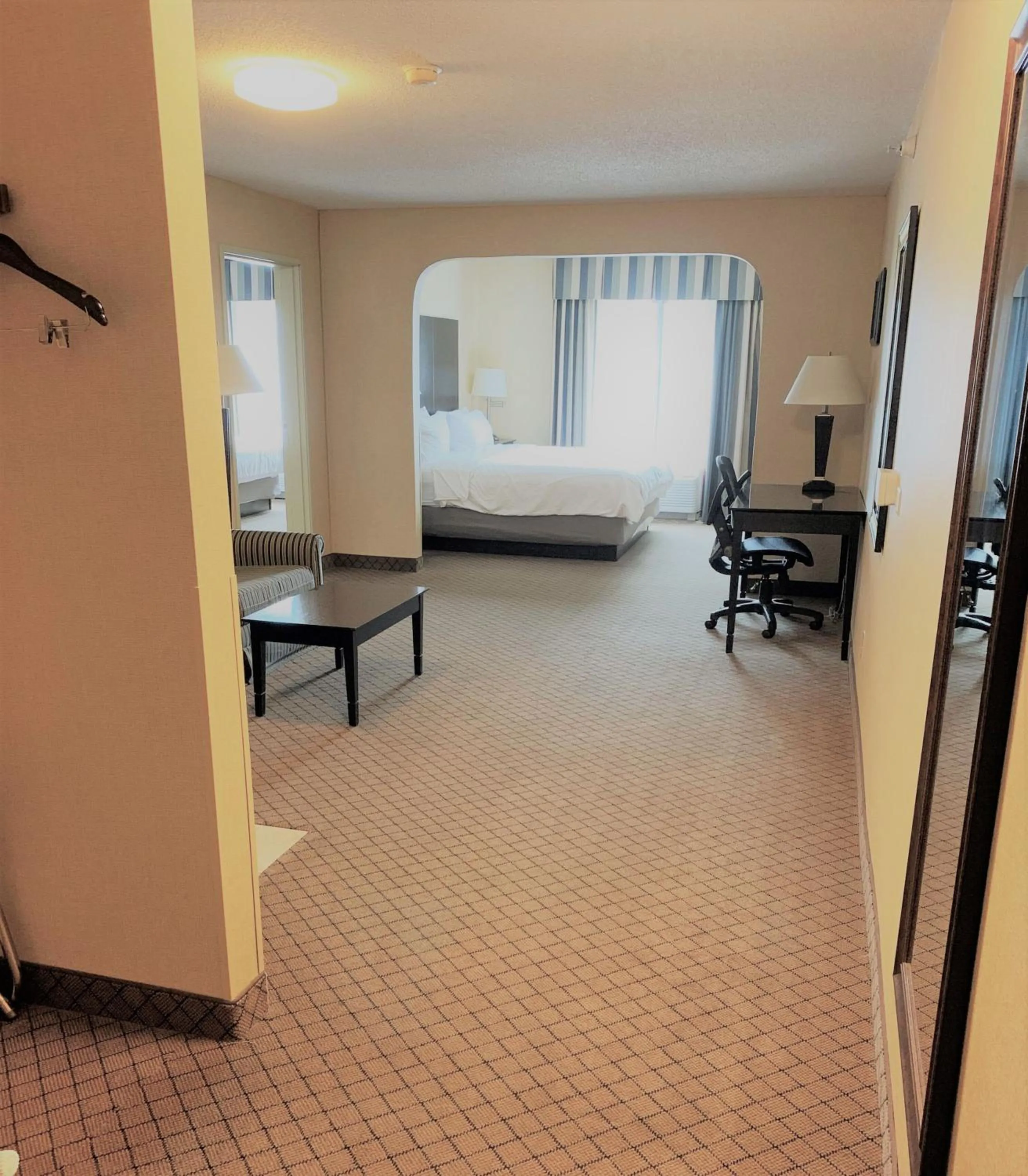 Suite - Hearing Accessible - Non-Smoking in Holiday Inn Express Plymouth by IHG