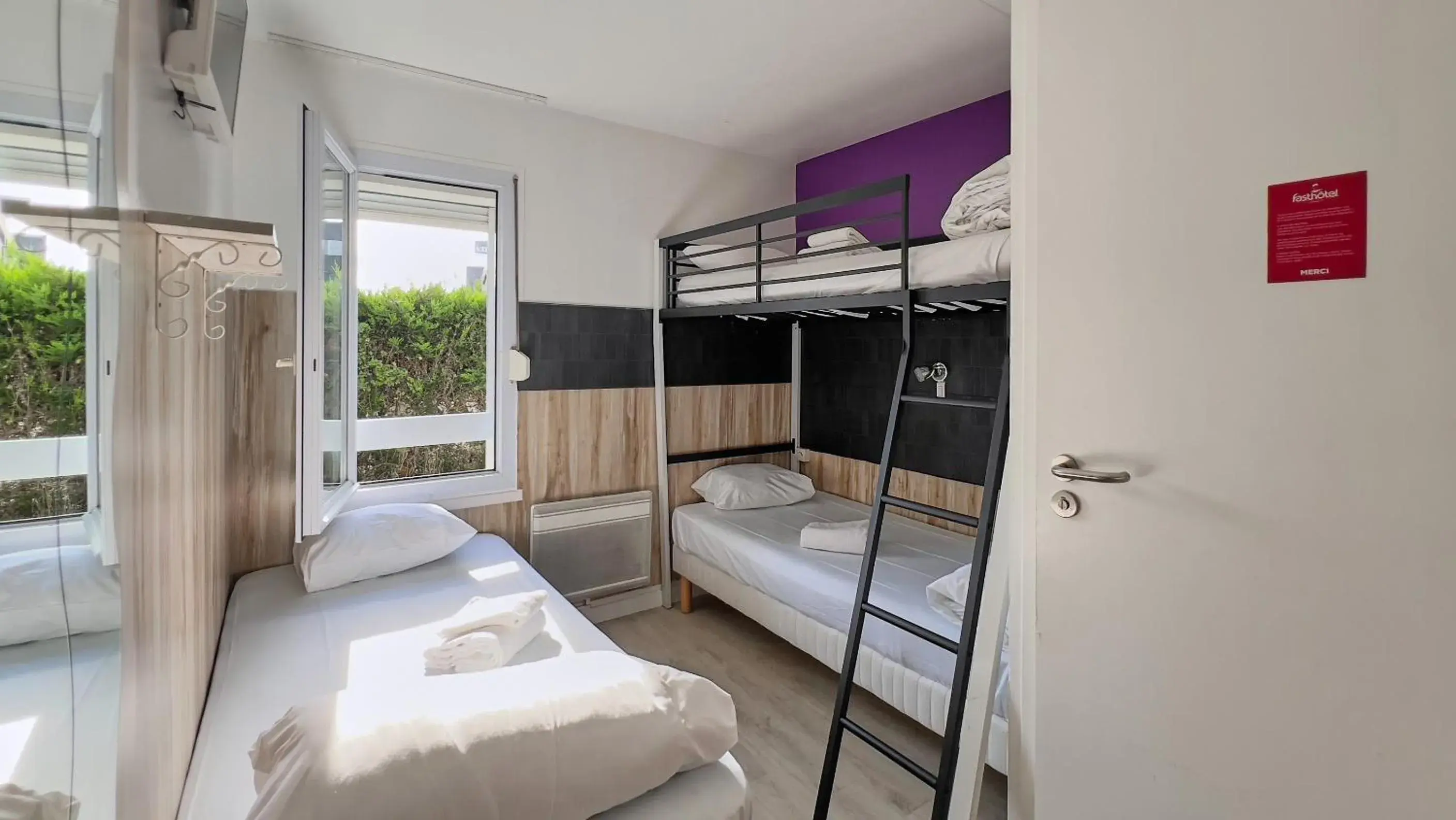 Triple Room in Fasthotel La Roche-sur-Yon Triple Room in Fasthotel La Roche-sur-Yon