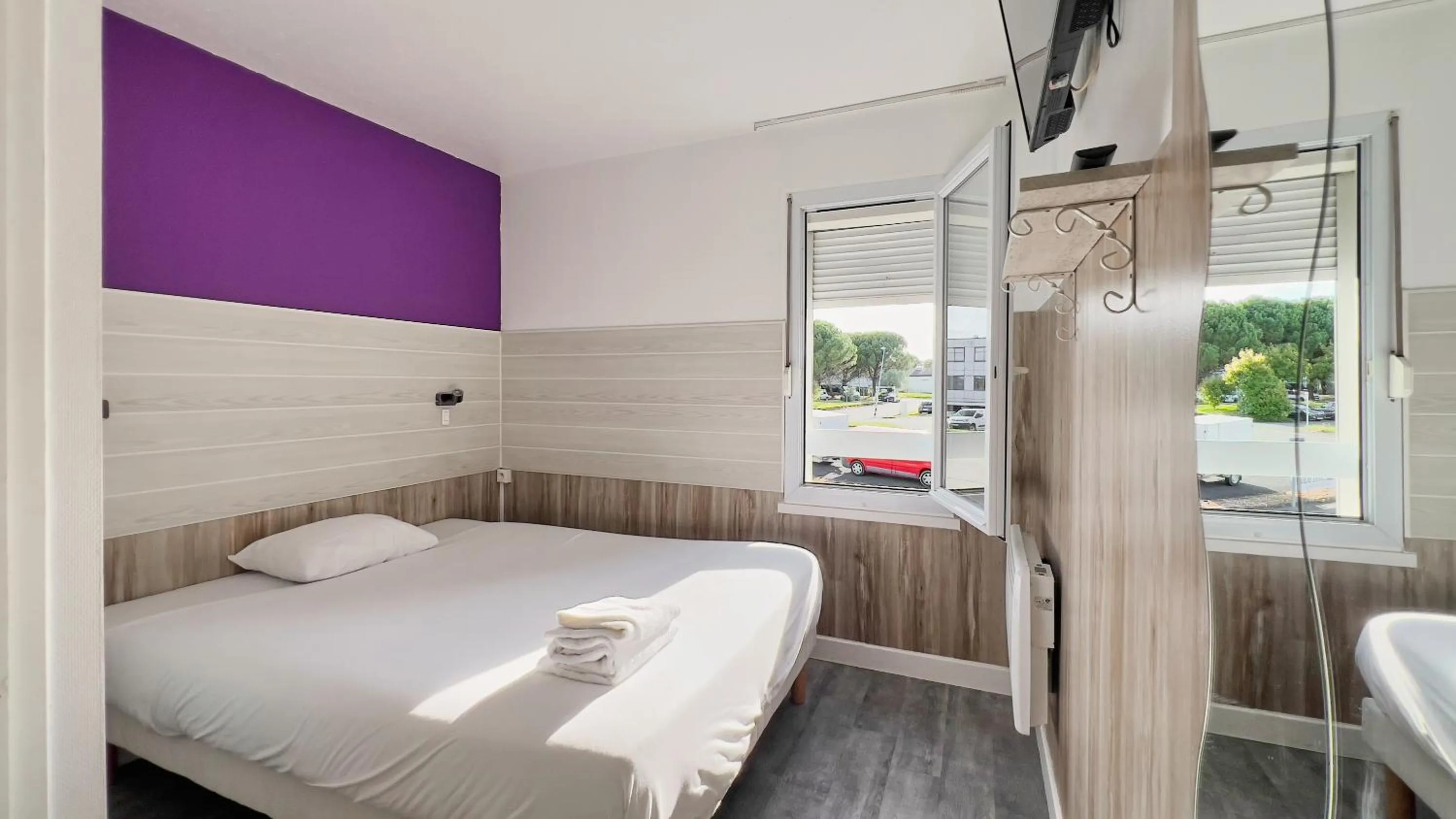 Bed in Fasthotel La Roche-sur-Yon