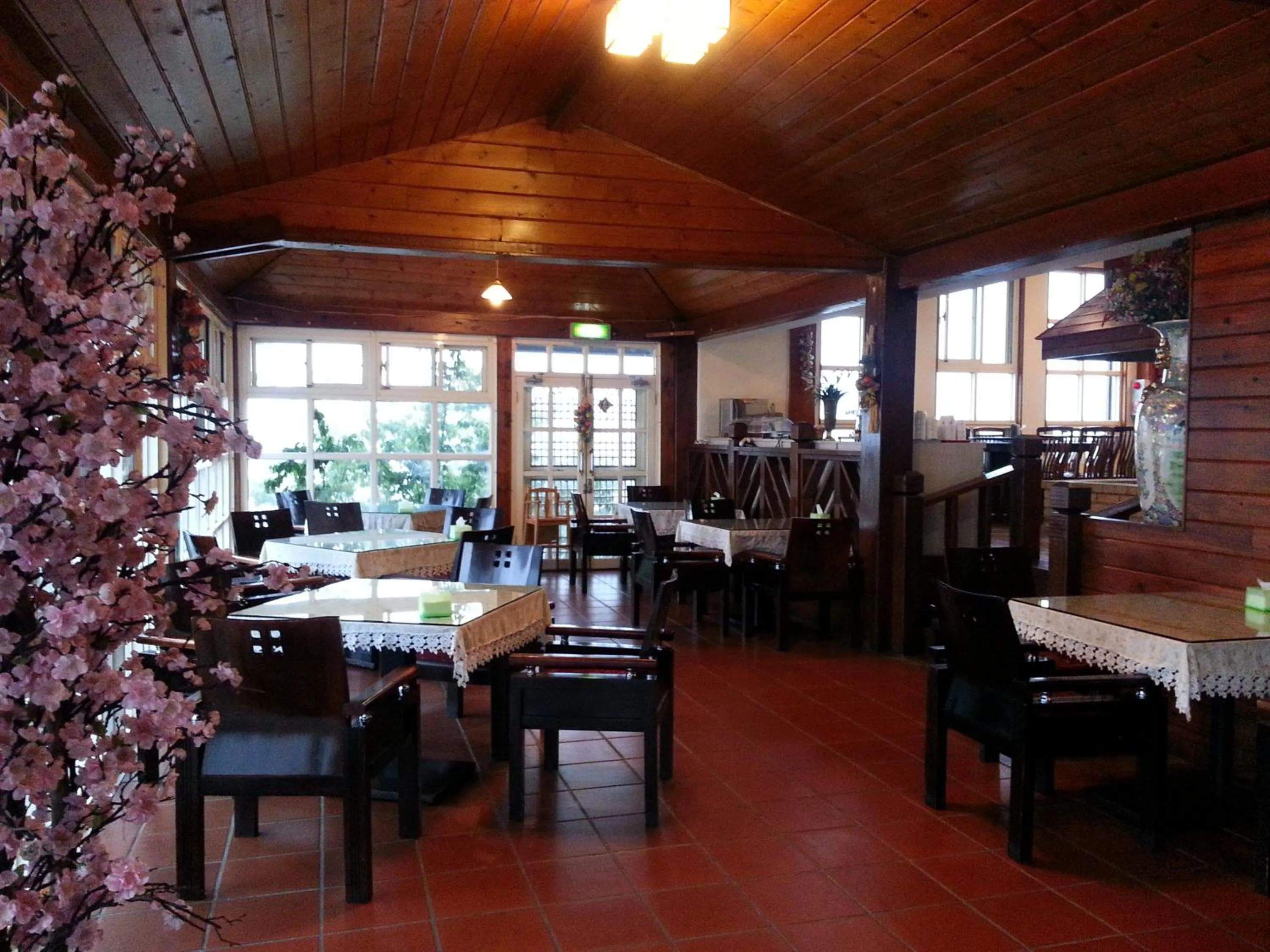 Restaurant/places to eat in Huis Ten Bosch