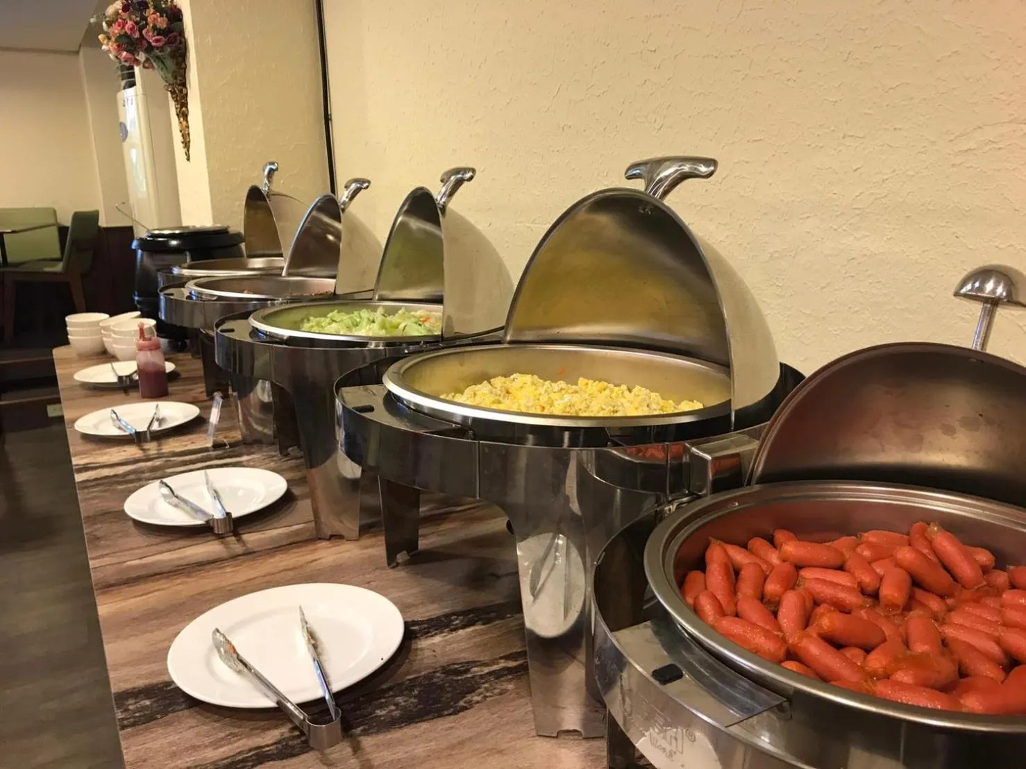 Dining area in Huis Ten Bosch