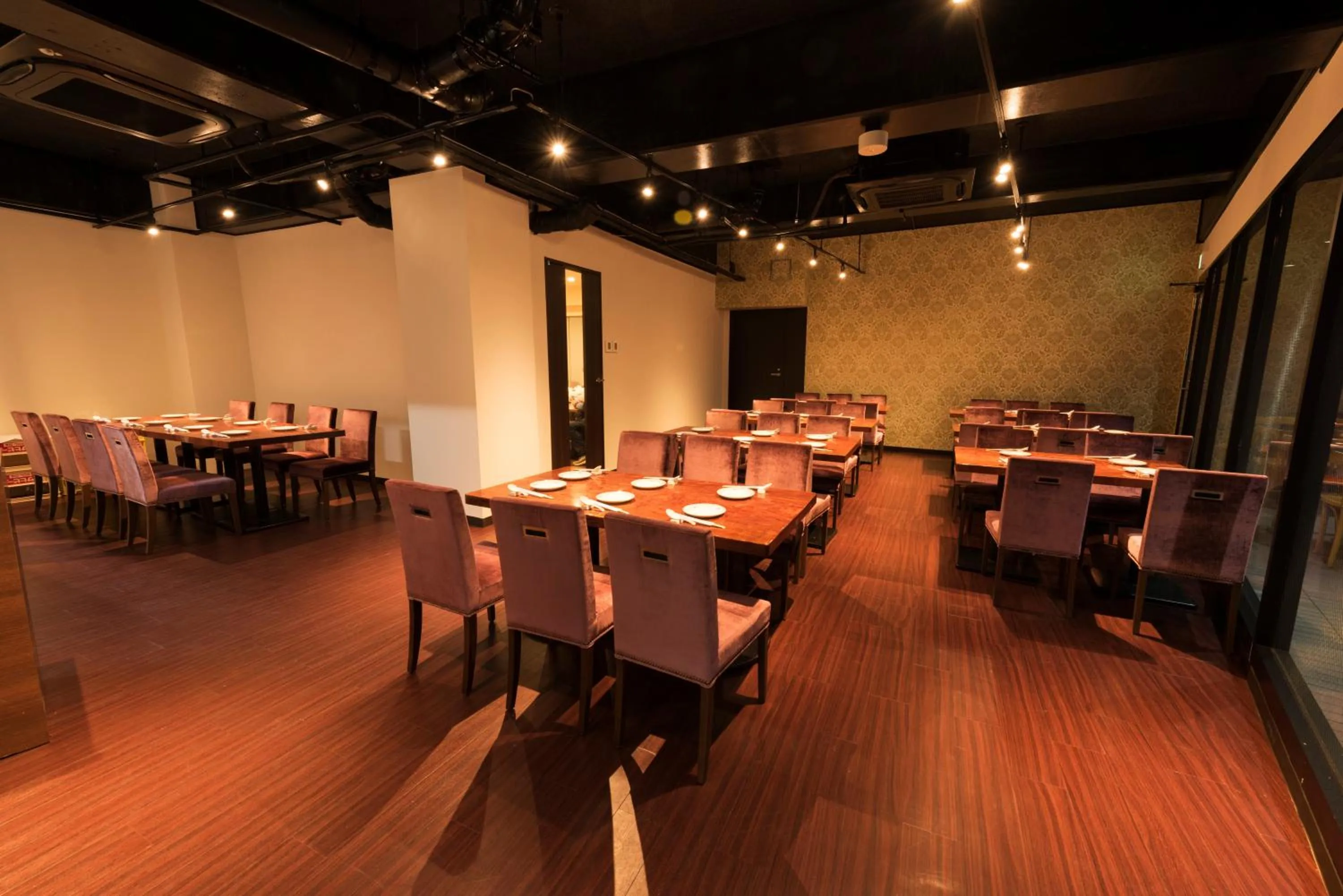 Restaurant/places to eat in Tabata Oji Hotel