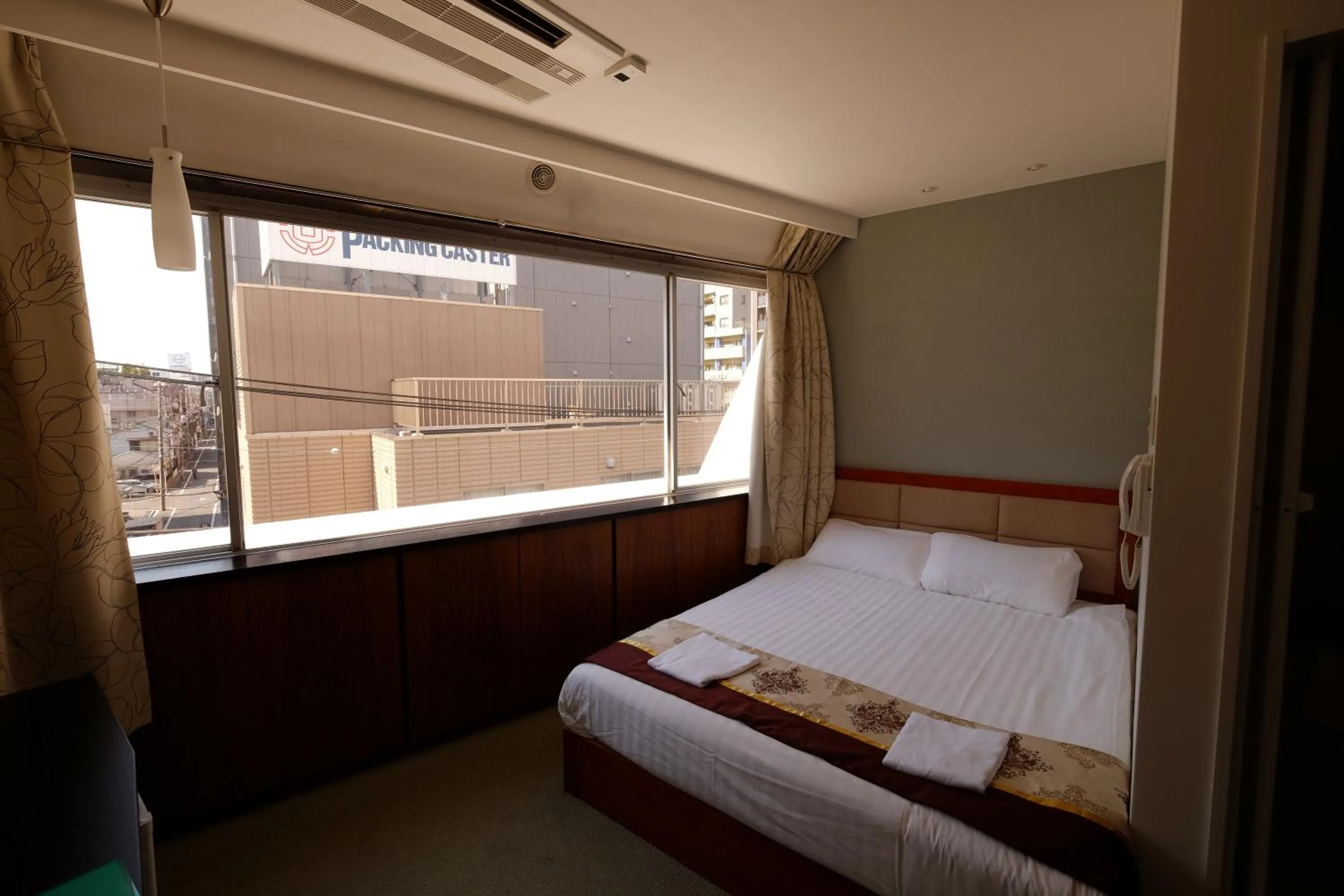 Street view, Bed in Tabata Oji Hotel