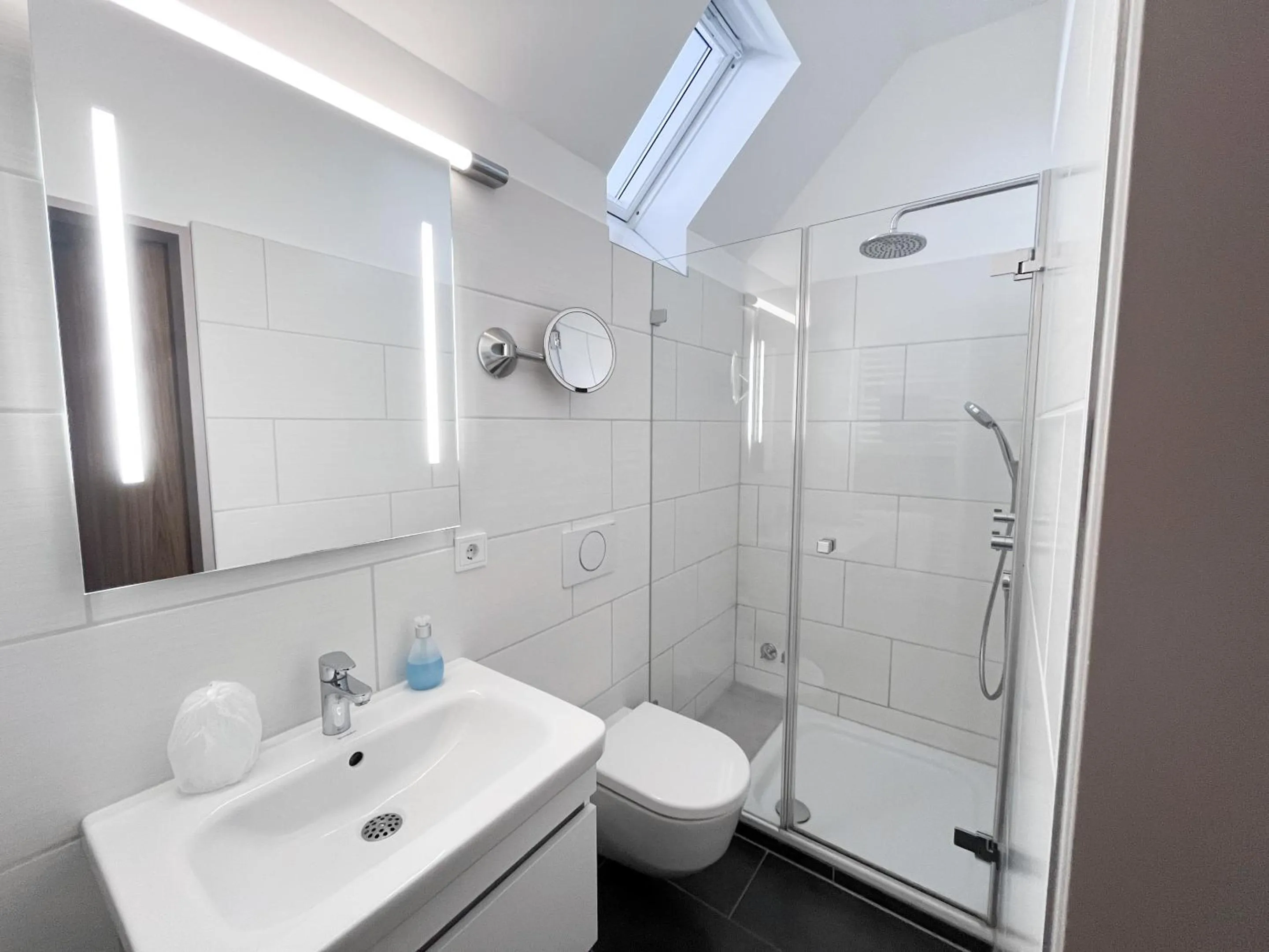 Bathroom in Gothmann's Hotel