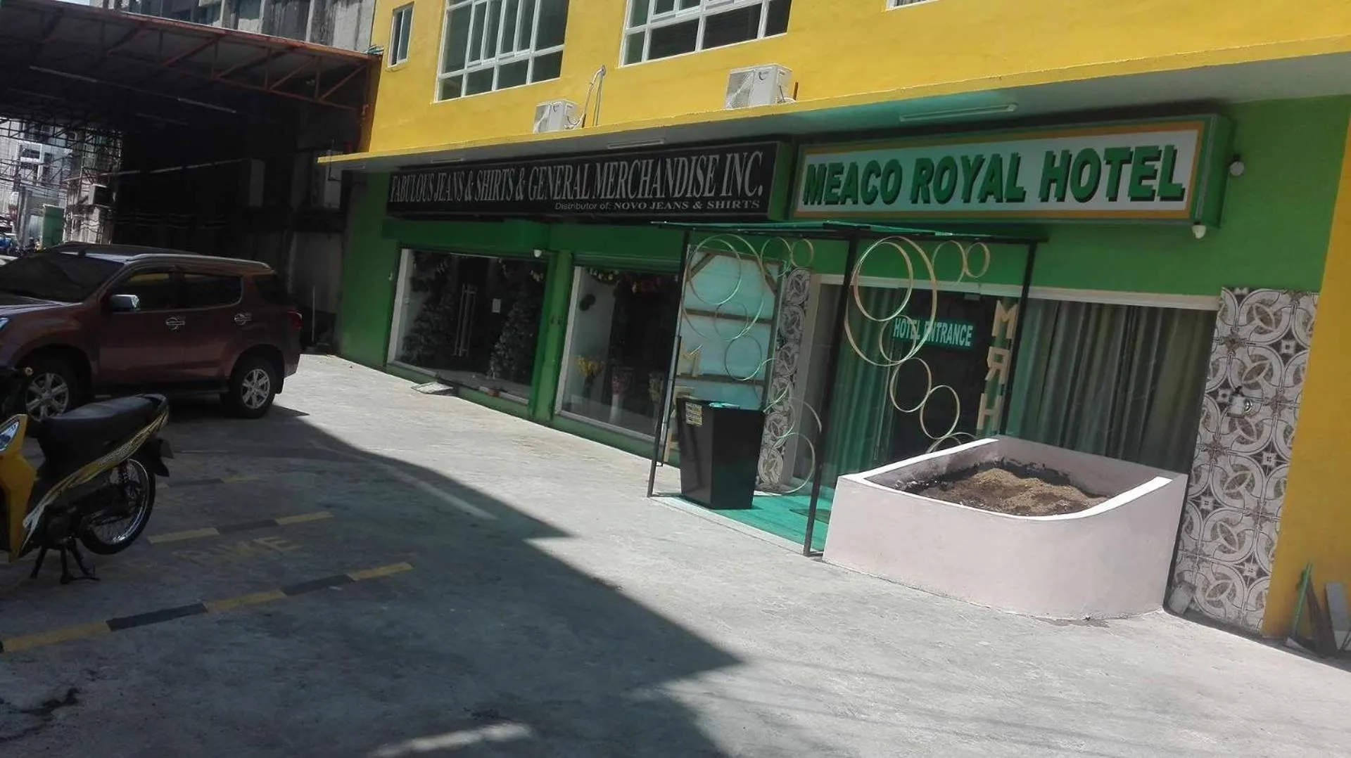 Property building in Meaco Royal Hotel - Tabaco