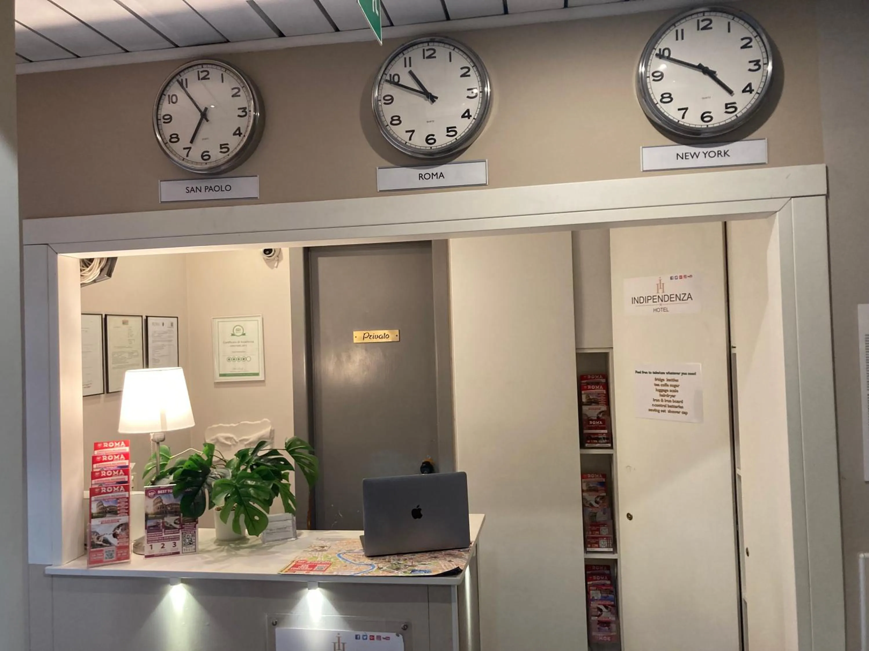 Lobby or reception in Hotel Indipendenza