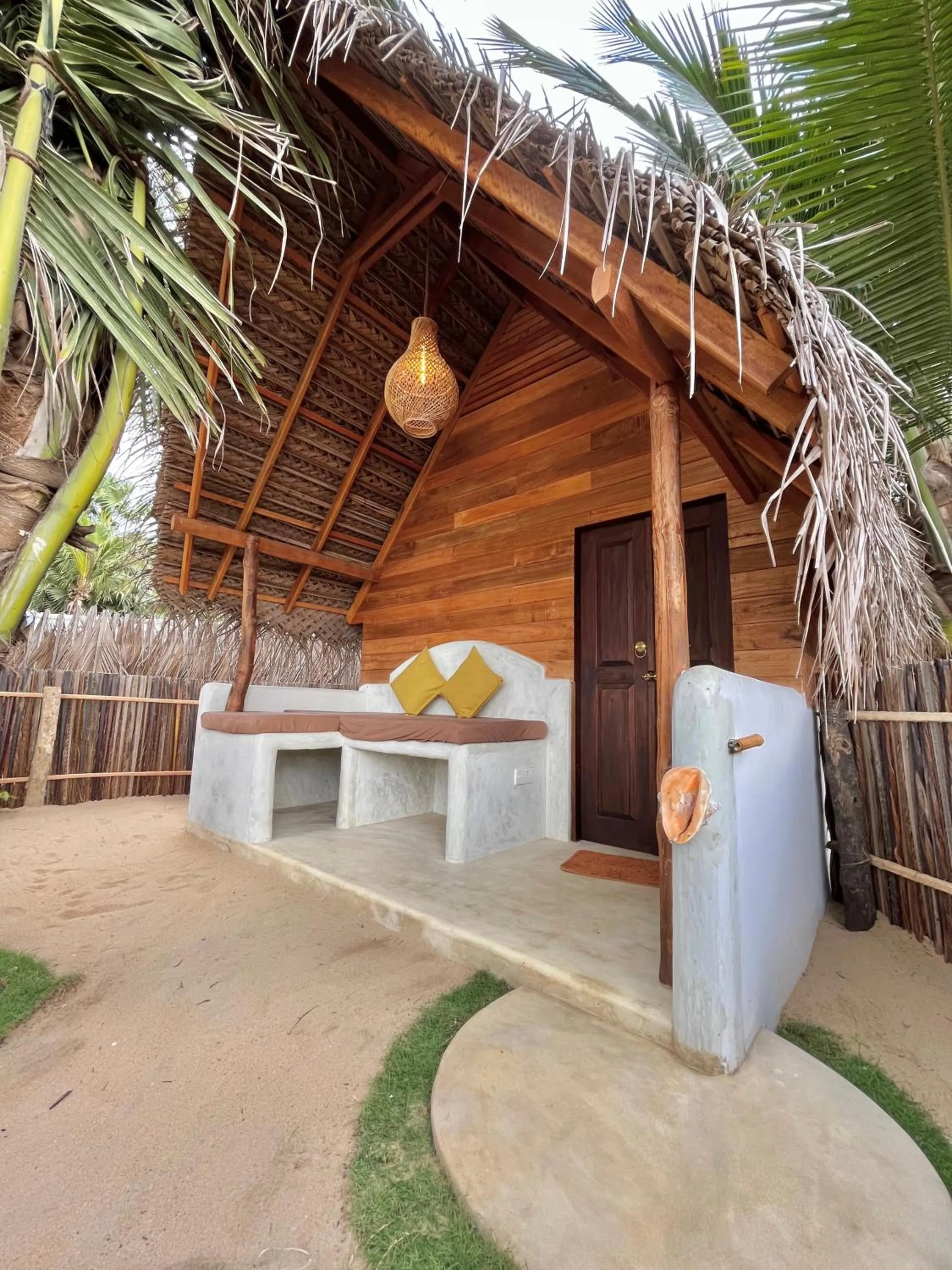 Windy Waves Beach Nature Resort & Kite School