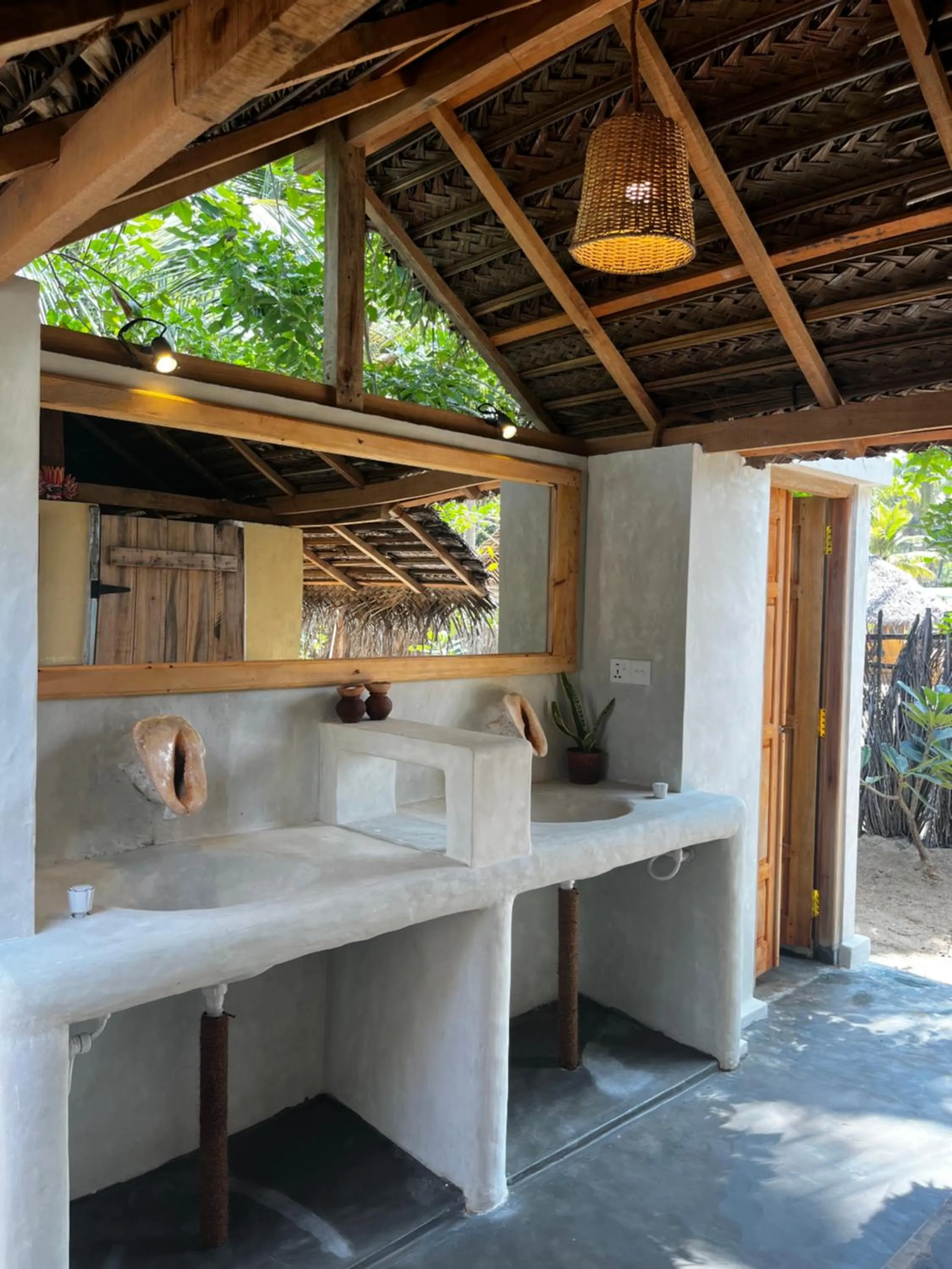 Windy Waves Beach Nature Resort & Kite School