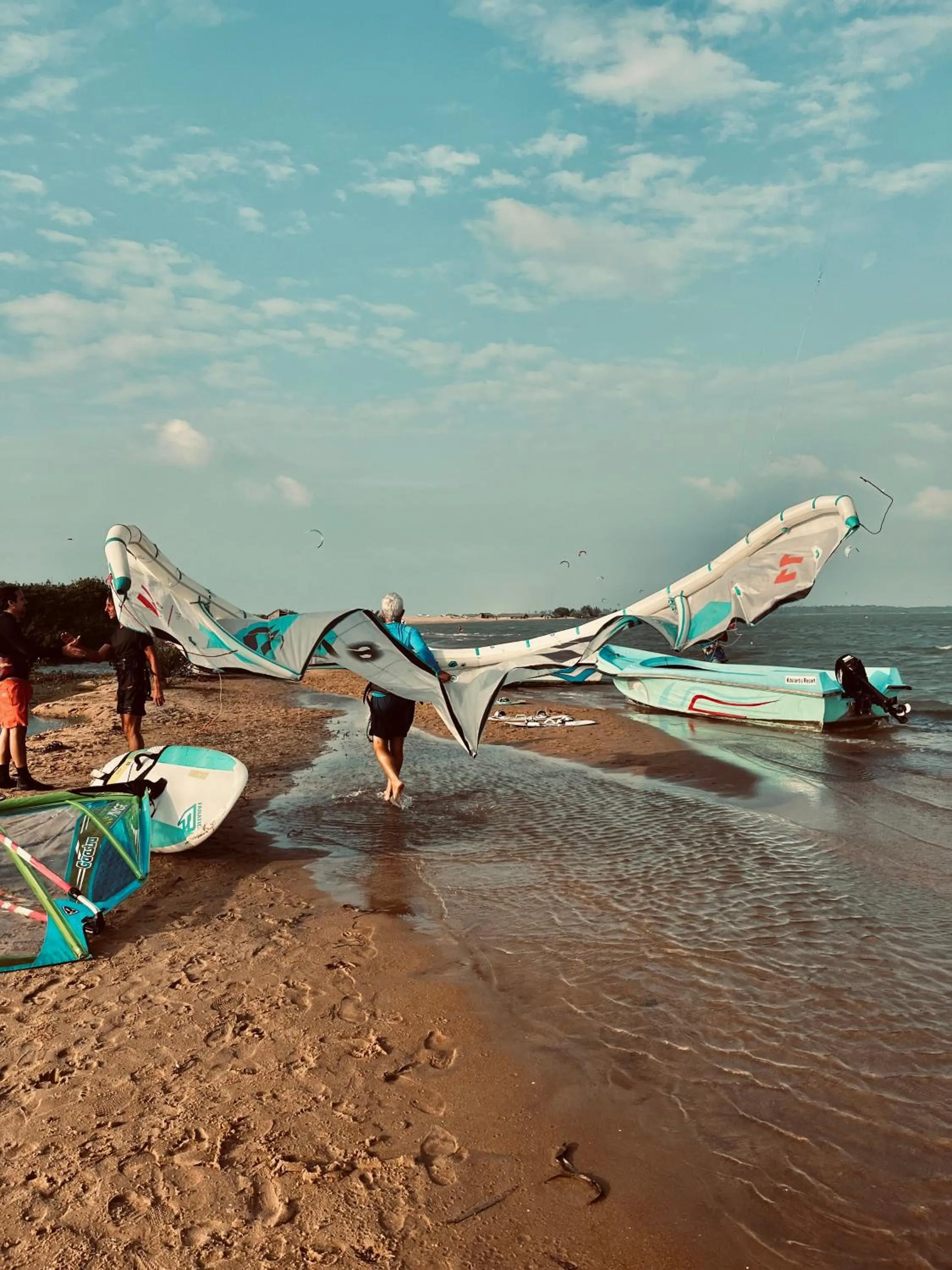 Windy Waves Beach Nature Resort & Kite School