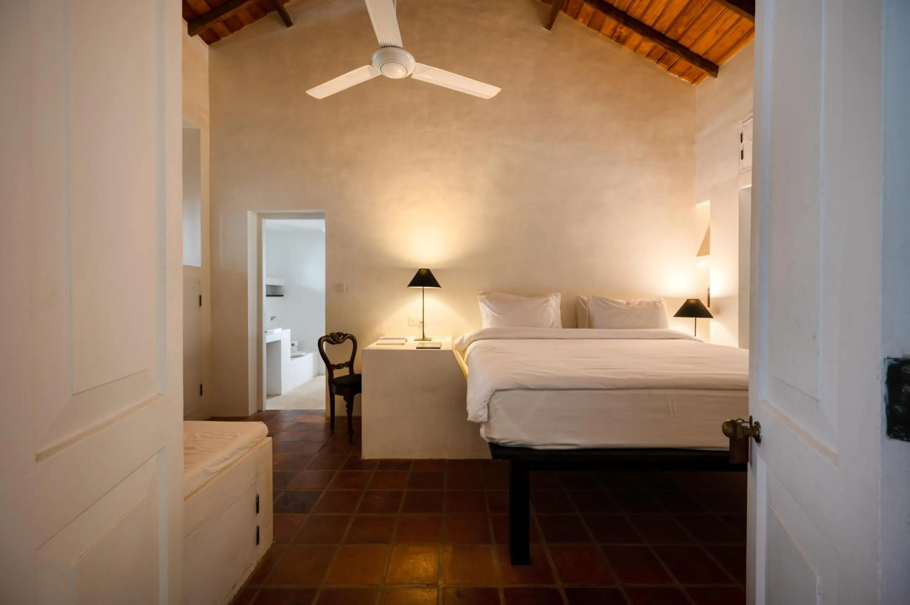 Bed in Lunuganga Estate