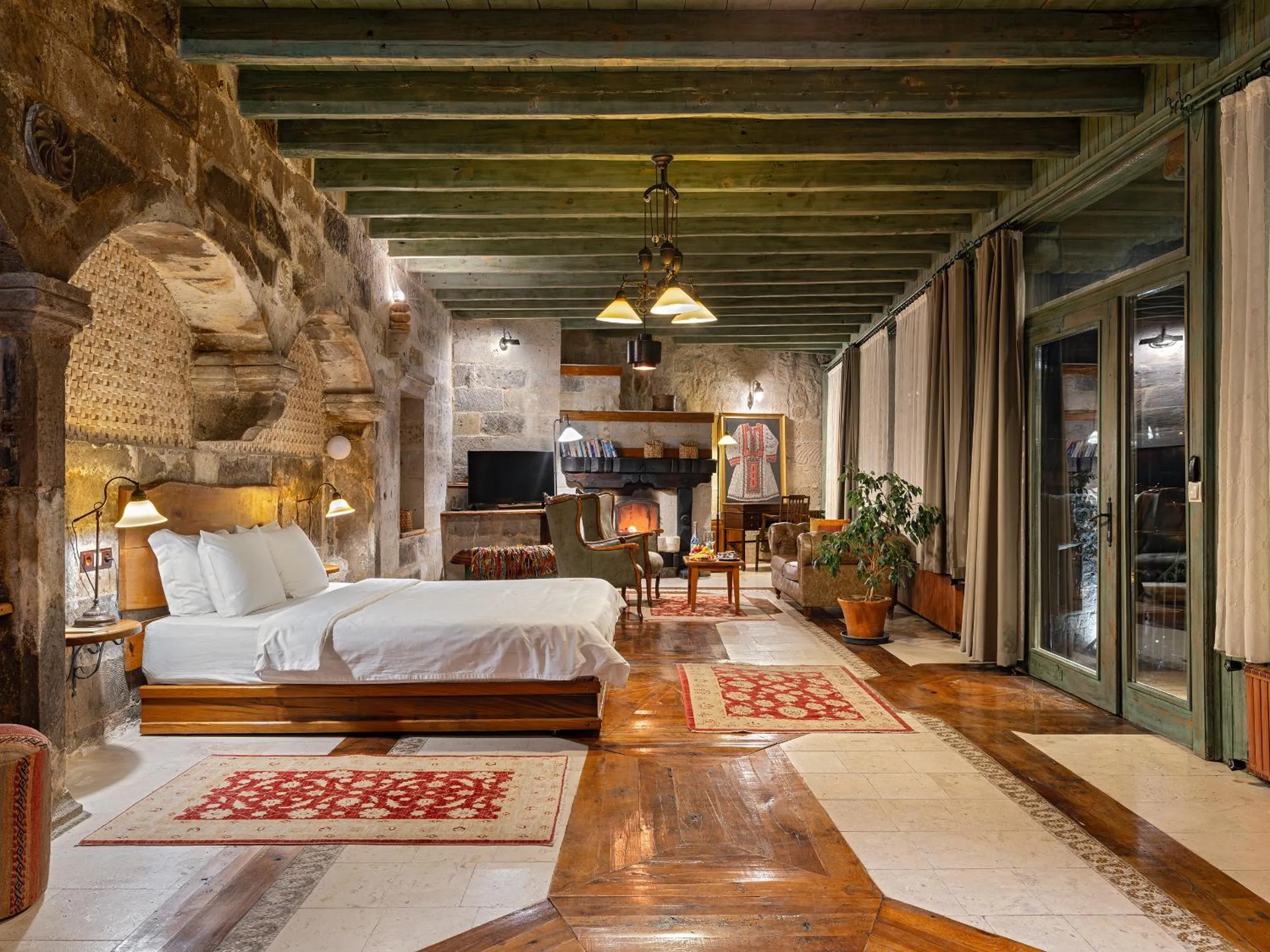 Photo of the whole room, Bed in Kelebek Cave Hotel
