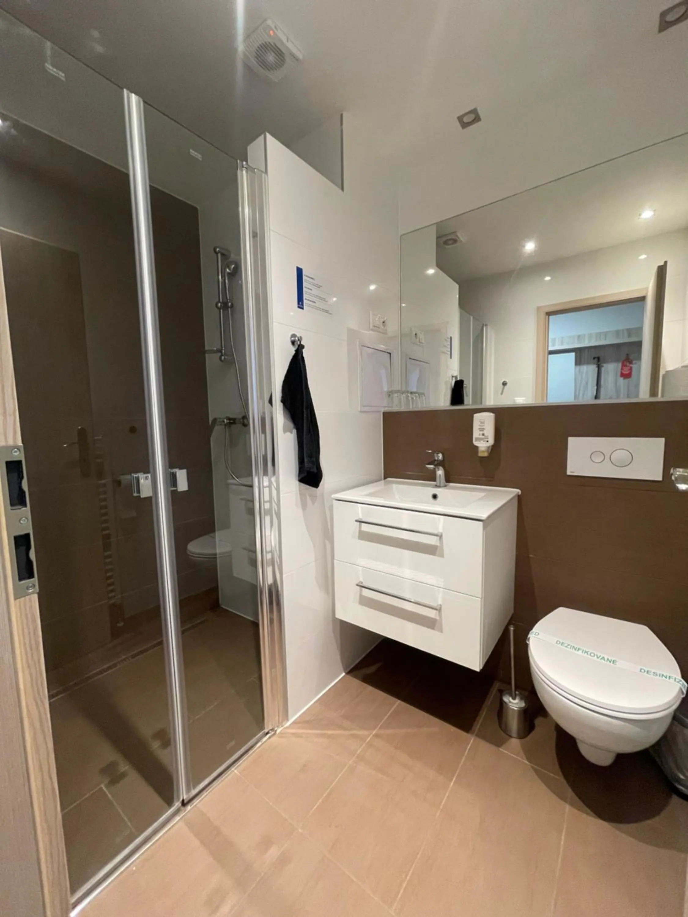 Shower in Hotel SPECTRUM