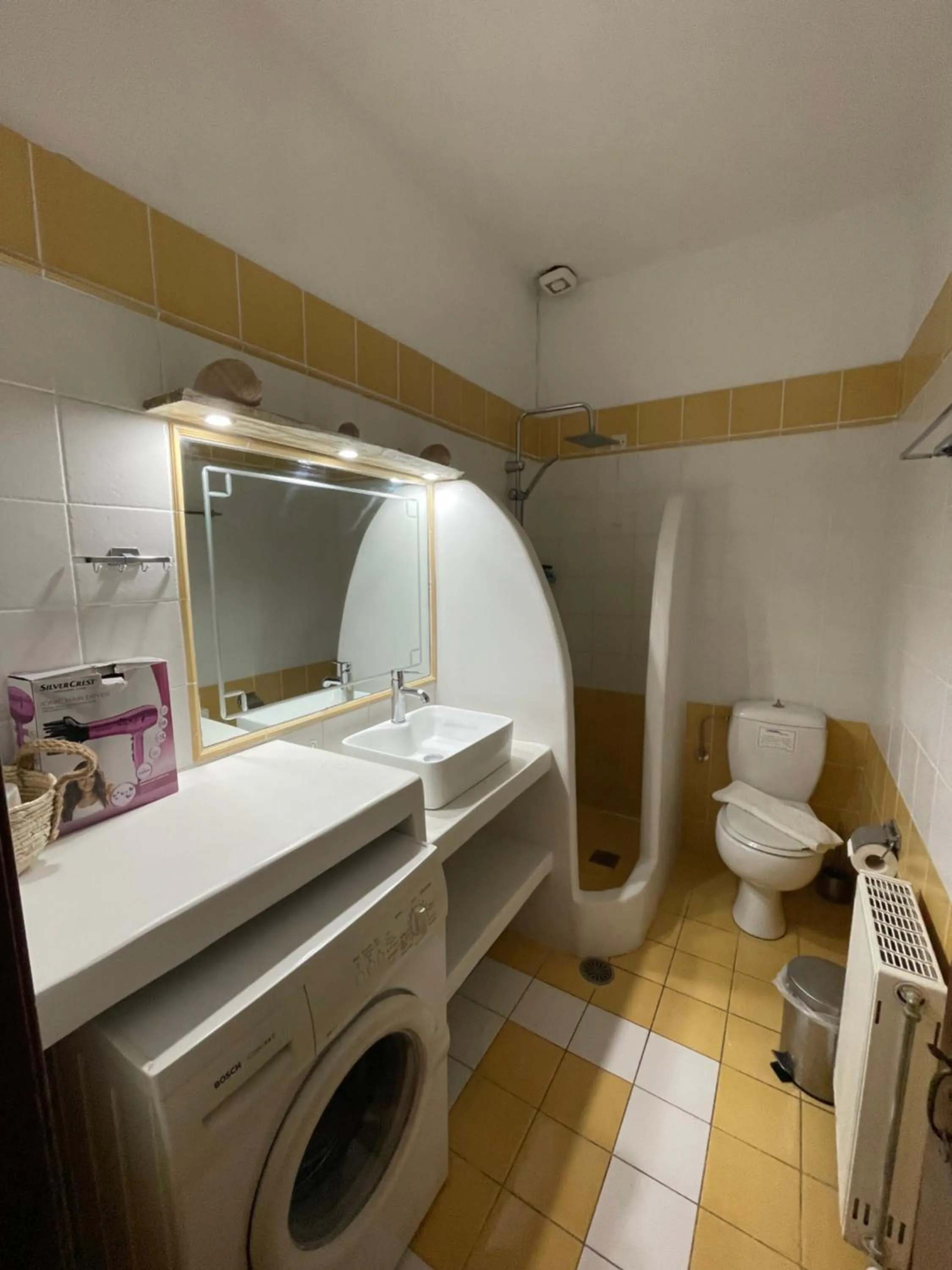 Bathroom in Atlazia Suites