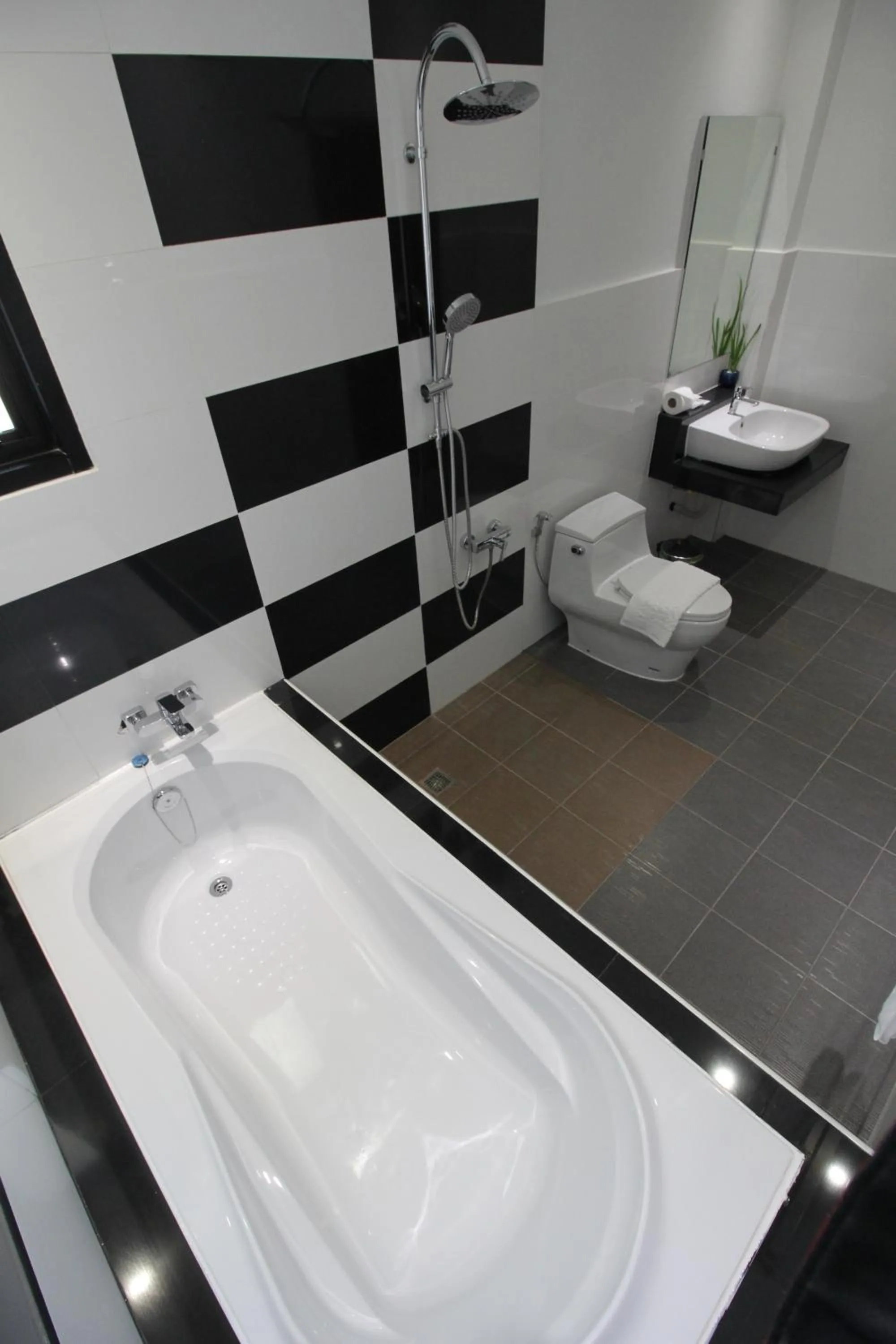 Nonghan Grand Hotel and Resort