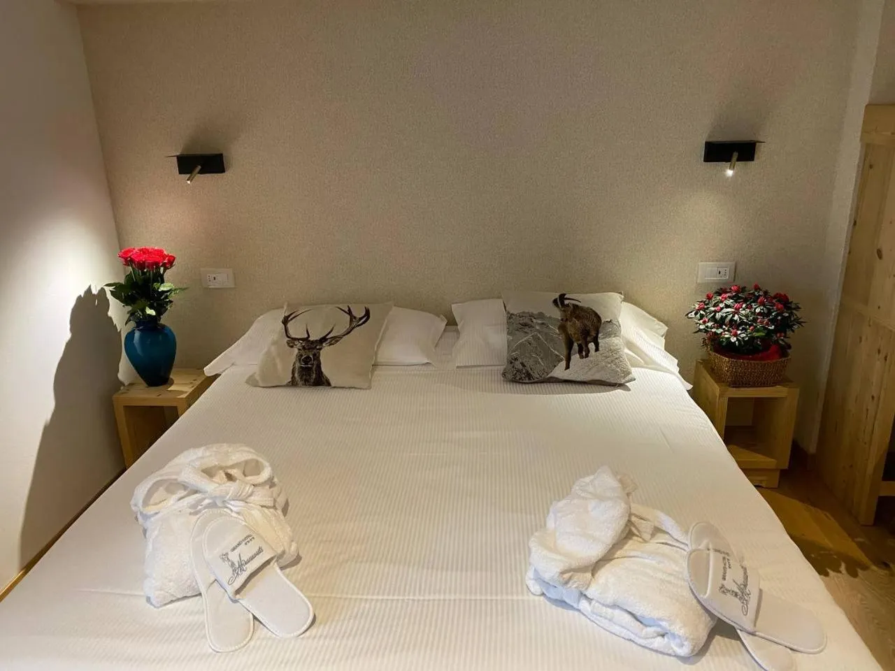 Bedroom, Bed in Grand Hotel Miramonti