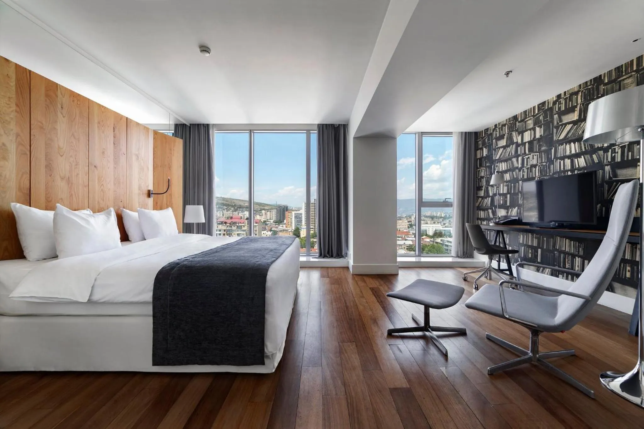 Photo of the whole room, Bed in Holiday Inn - Tbilisi by IHG