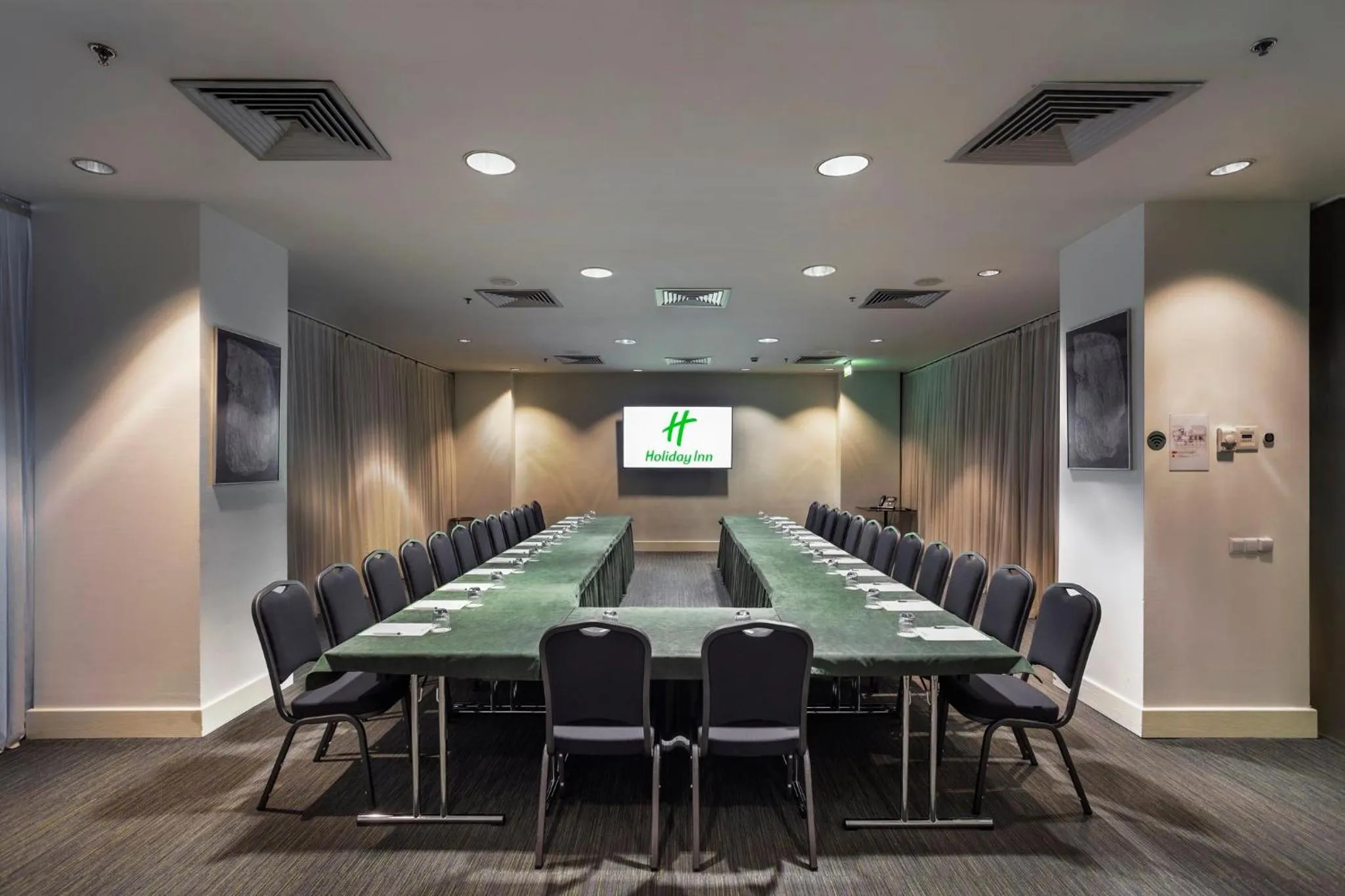 Meeting/conference room in Holiday Inn - Tbilisi by IHG
