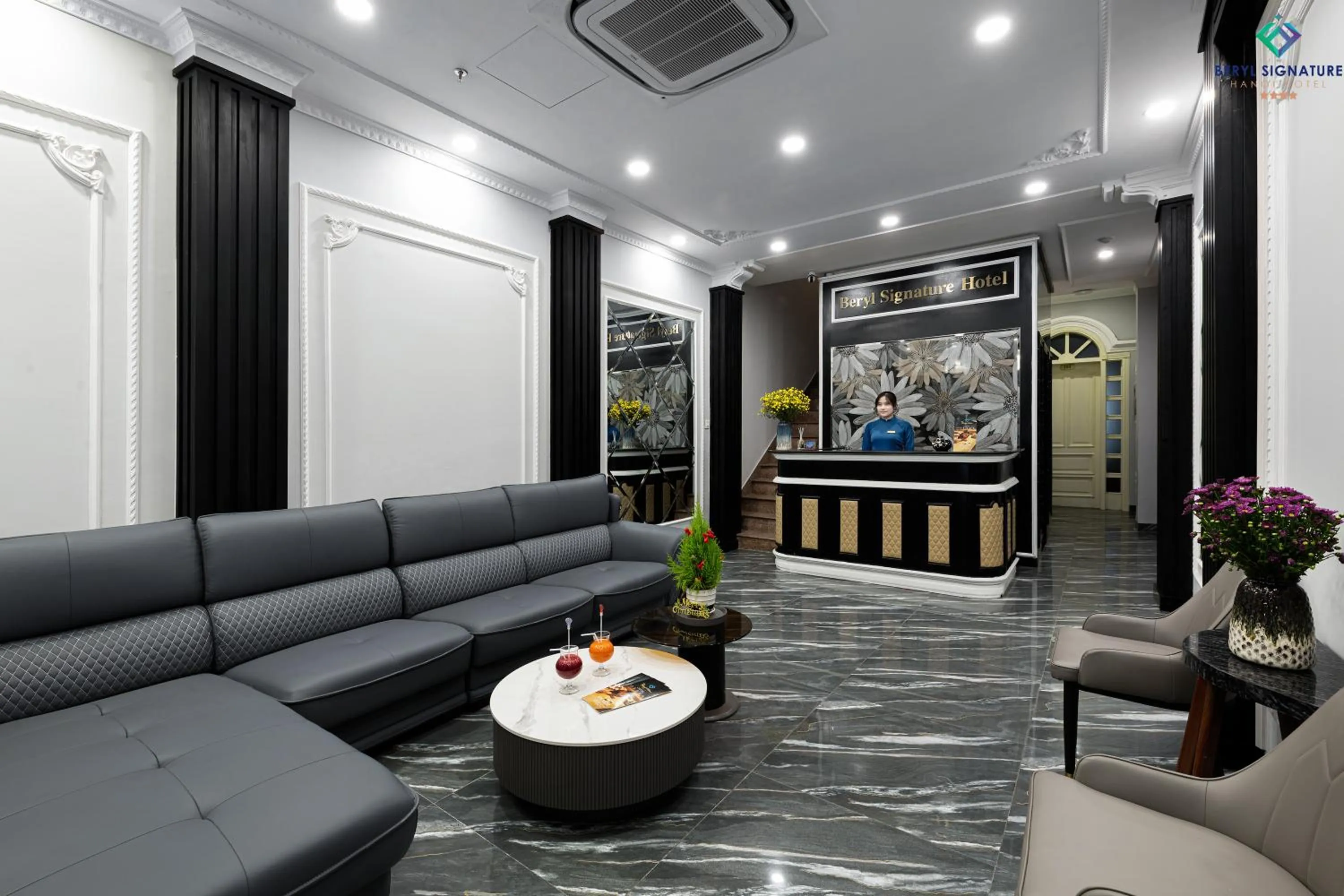 Lobby or reception in Beryl Signature Hotel & Travel